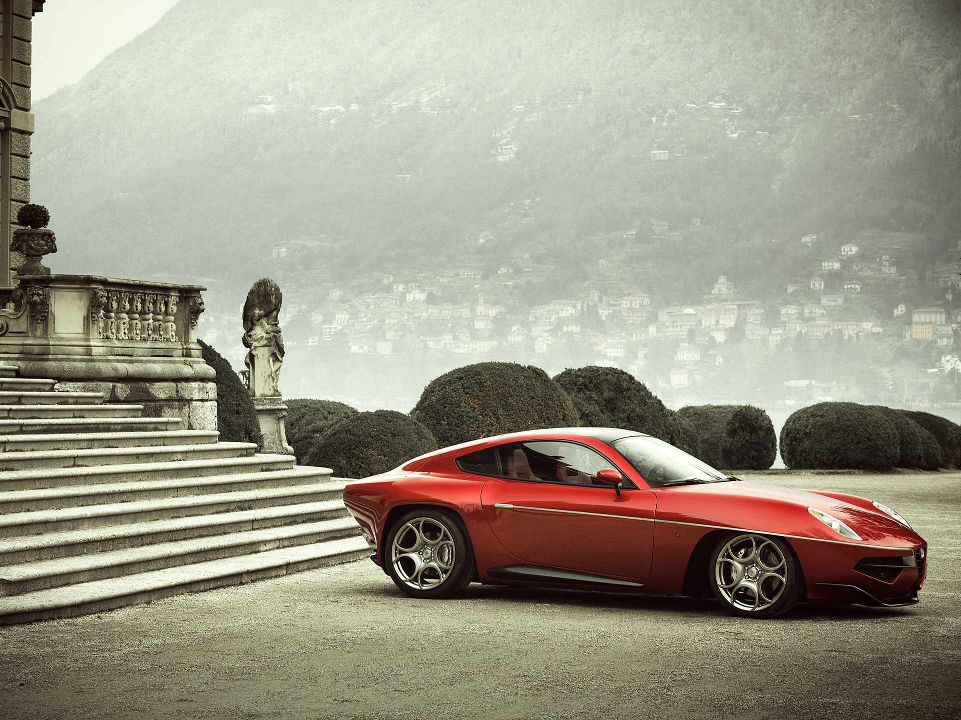  2013 Alfa Romeo Disco Volante Touring Wallpaper.