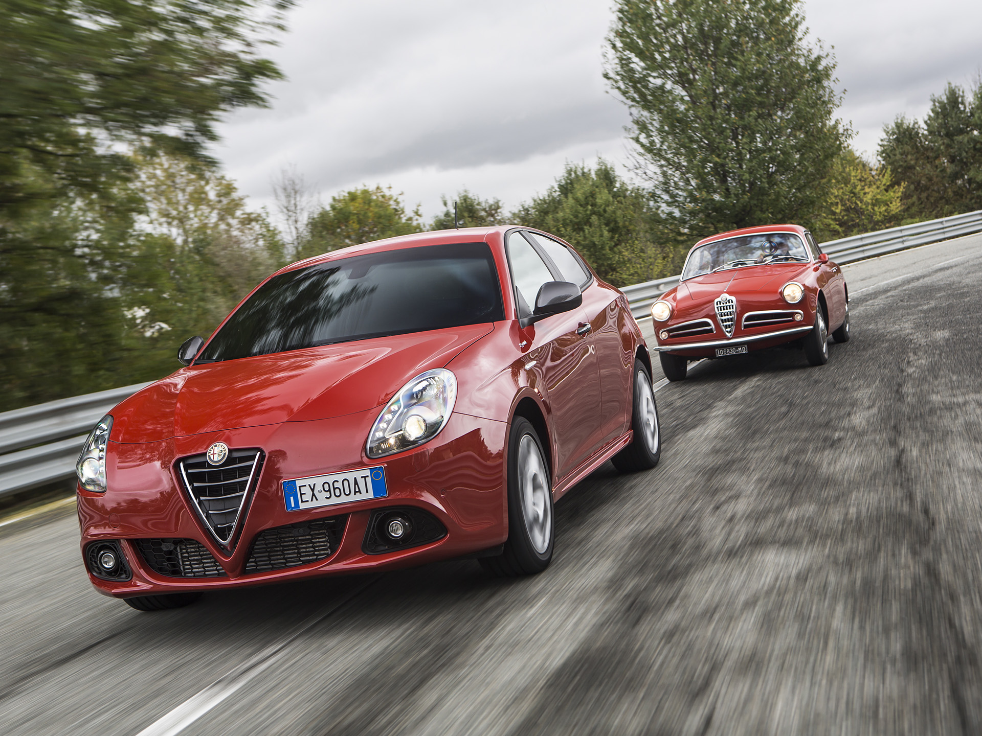  2015 Alfa Romeo Giulietta Sprint Wallpaper.