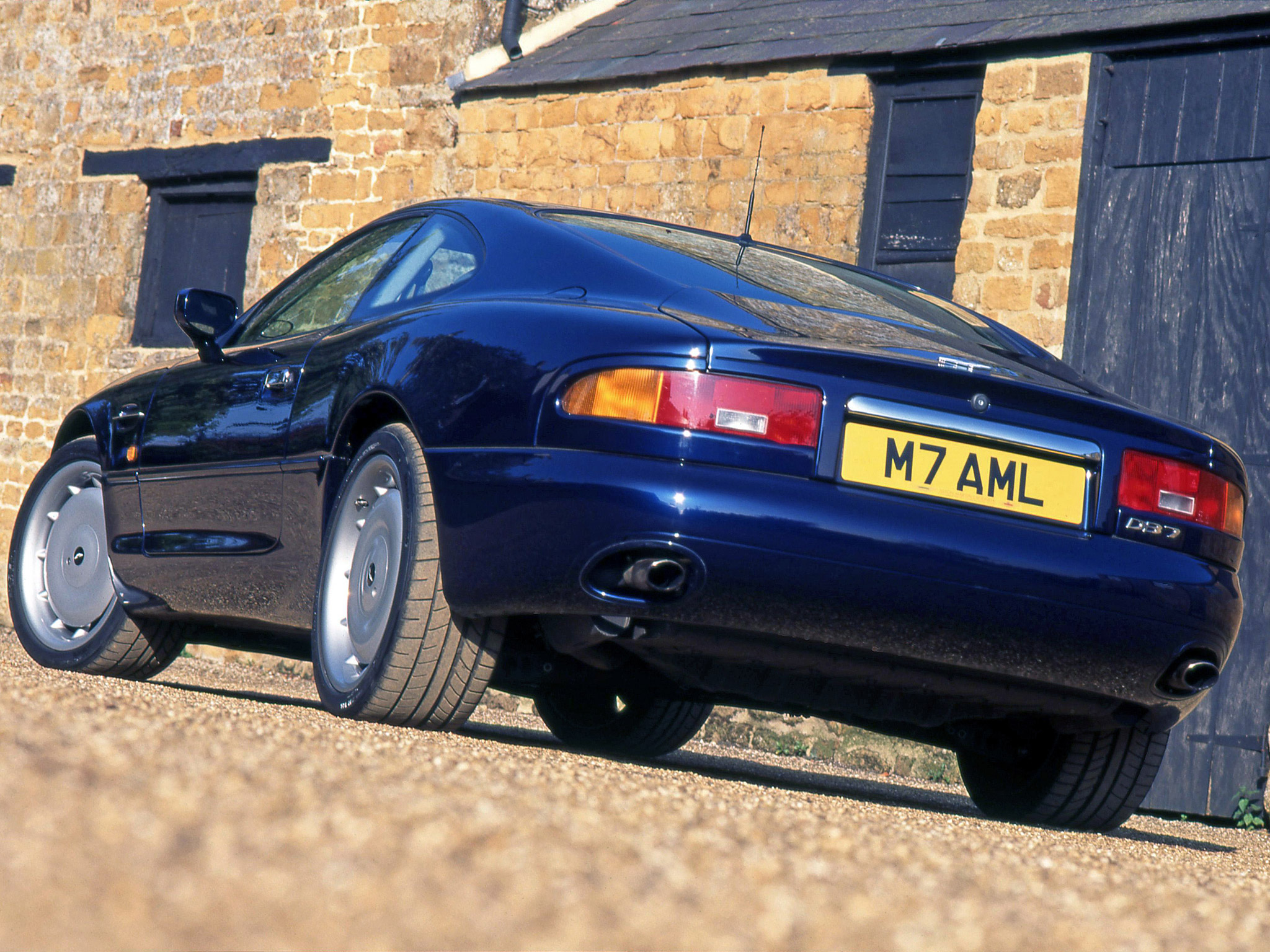  1994 Aston Martin DB7 Wallpaper.