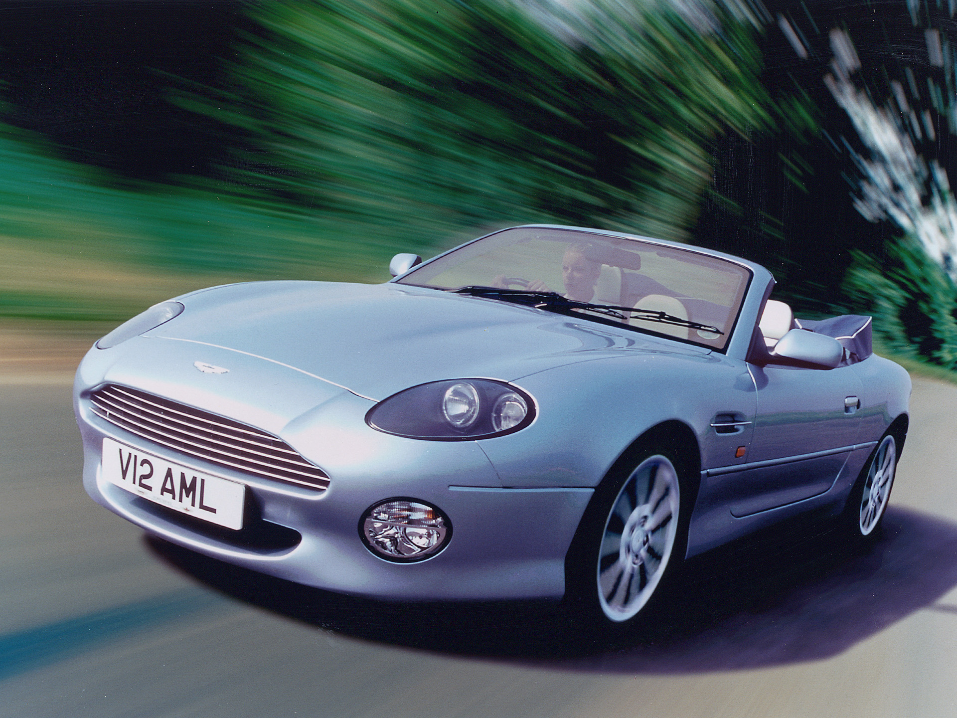  1999 Aston Martin DB7 Vantage Volante Wallpaper.