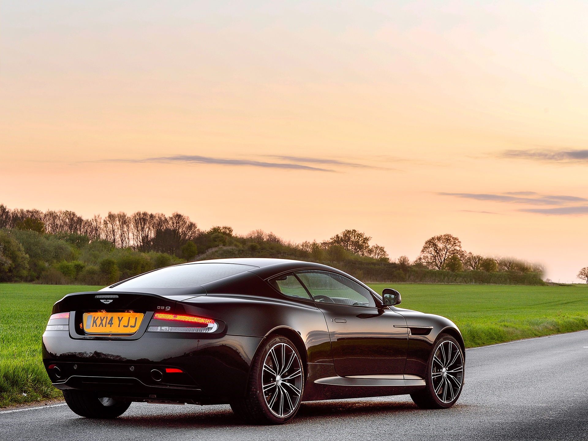  2015 Aston Martin DB9 Carbon Edition Wallpaper.