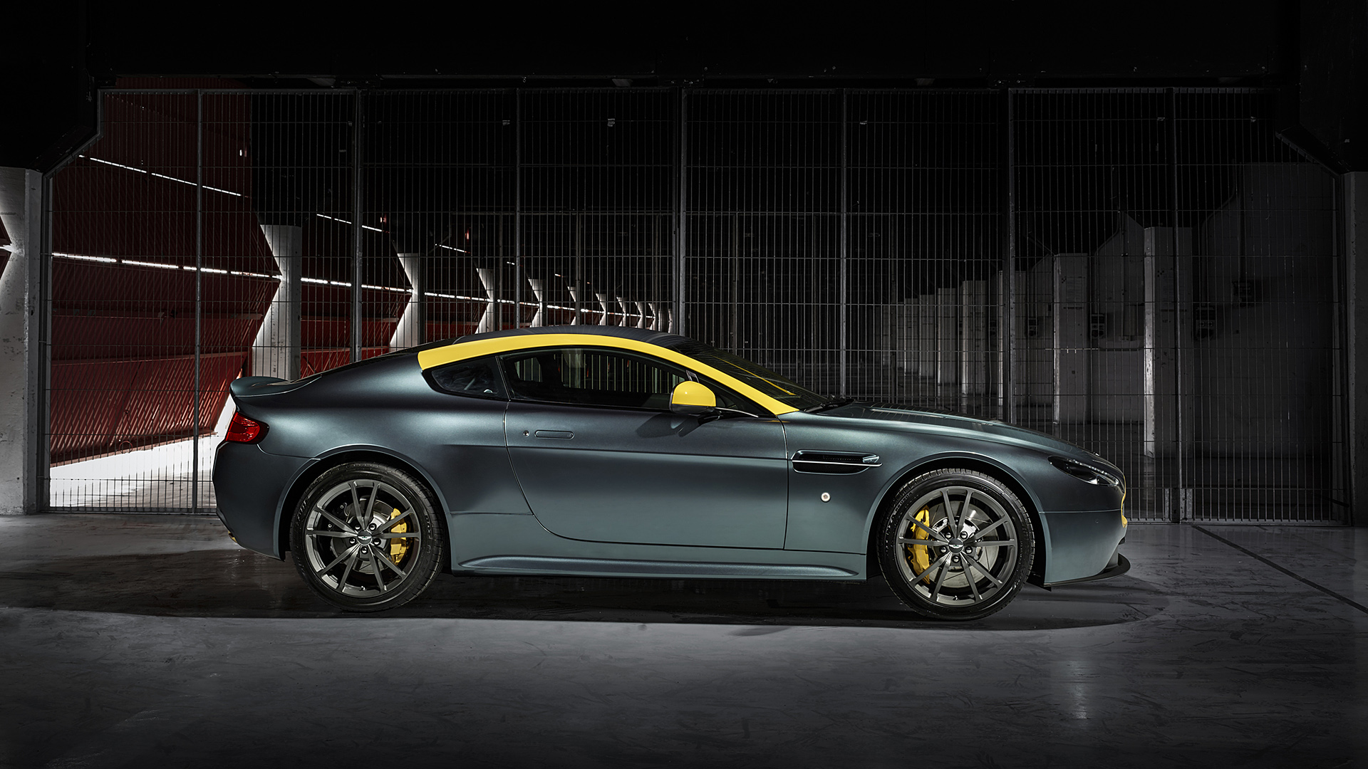  2015 Aston Martin V8 Vantage N430 Wallpaper.