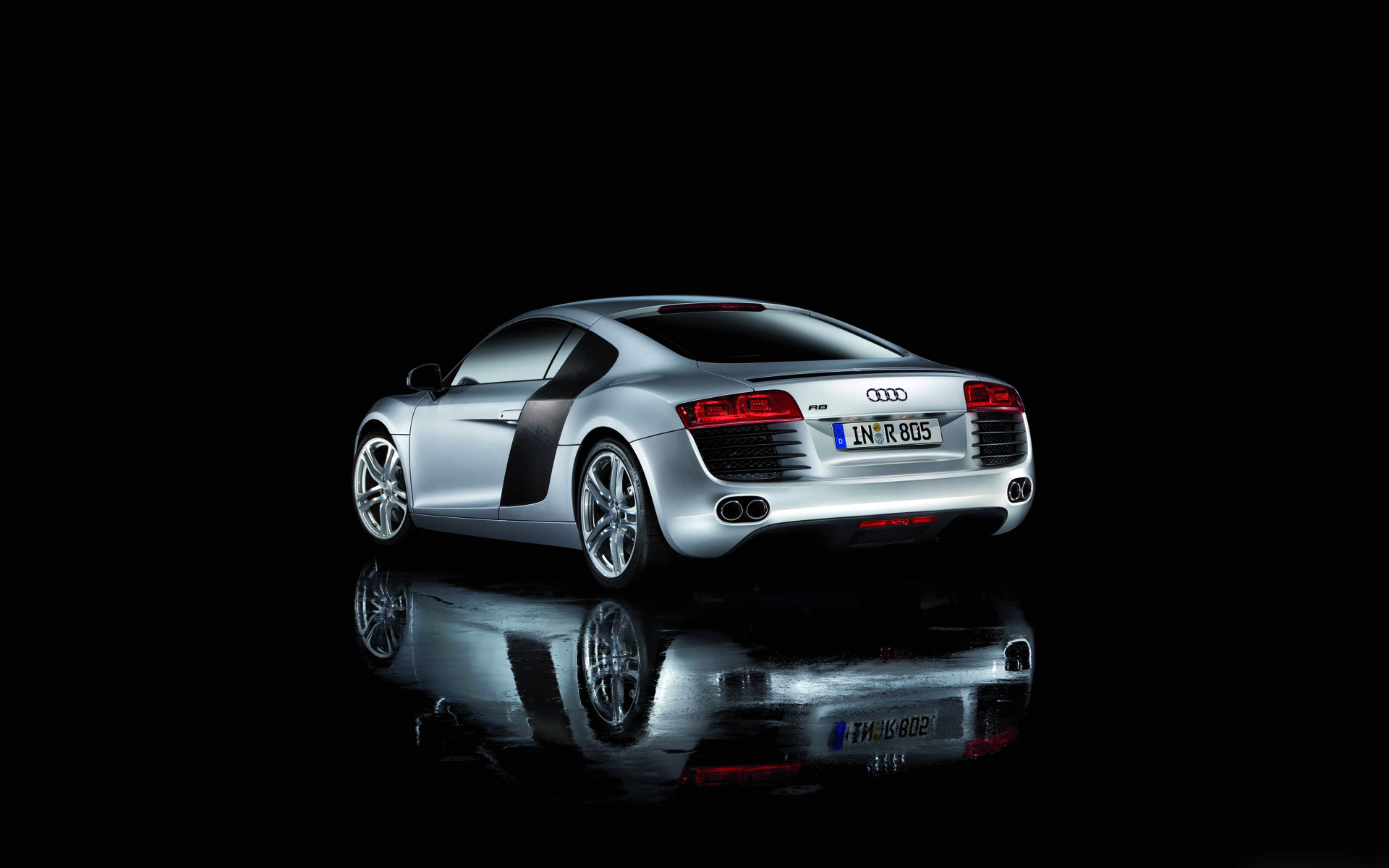  2007 Audi R8 Wallpaper.