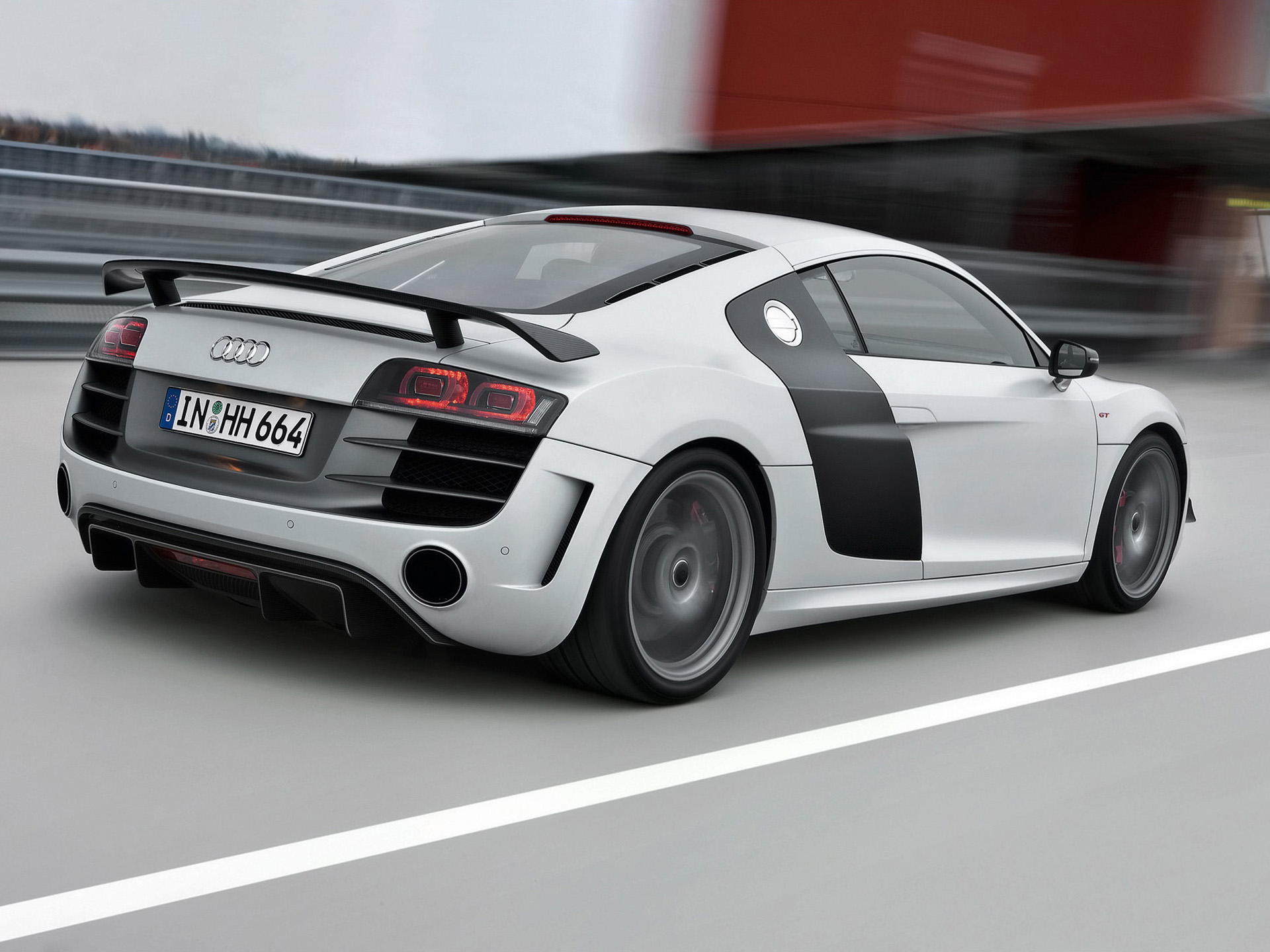  2010 Audi R8 GT Wallpaper.