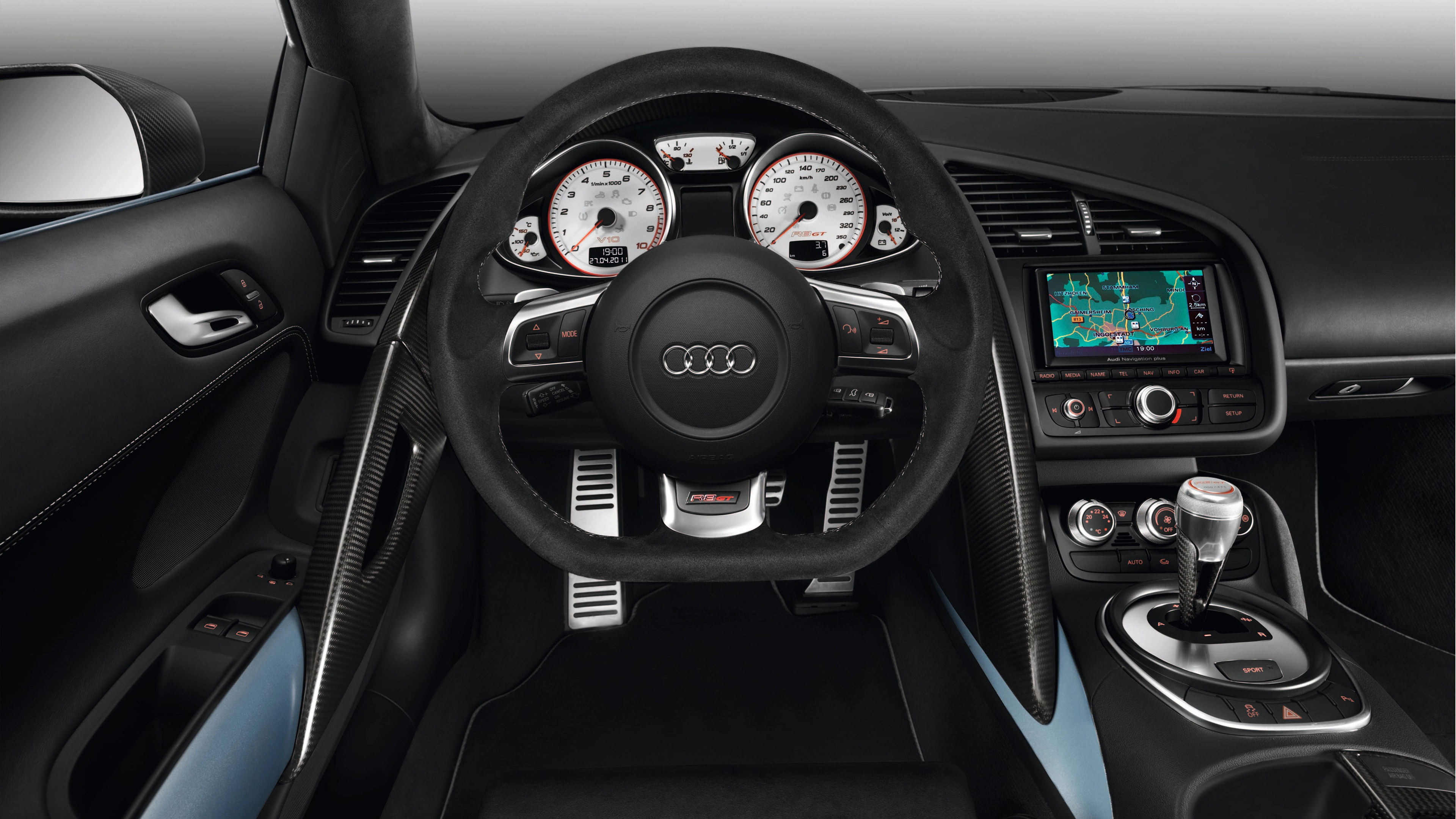  2012 Audi R8 GT Spyder Wallpaper.