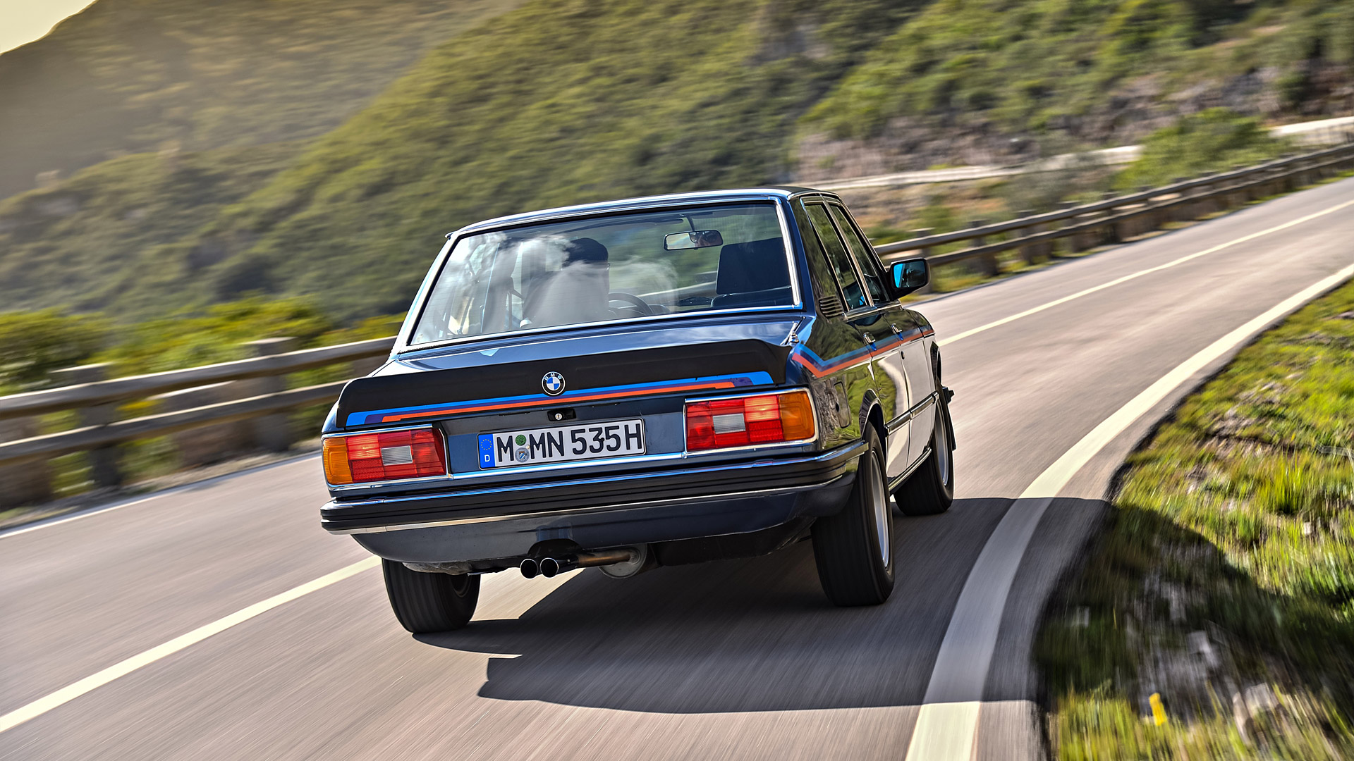  1980 BMW M535i Wallpaper.