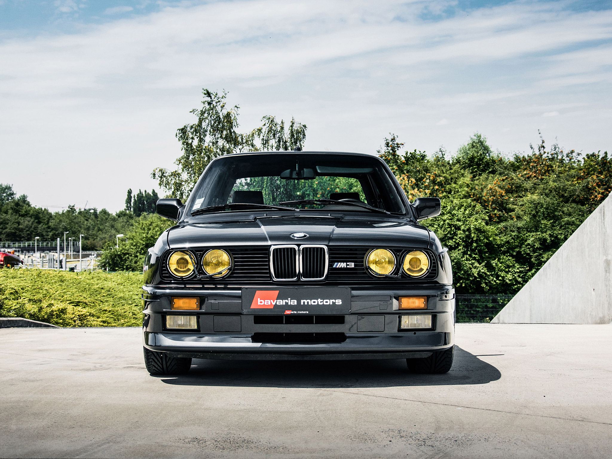  1987 BMW E30 M3 Wallpaper.
