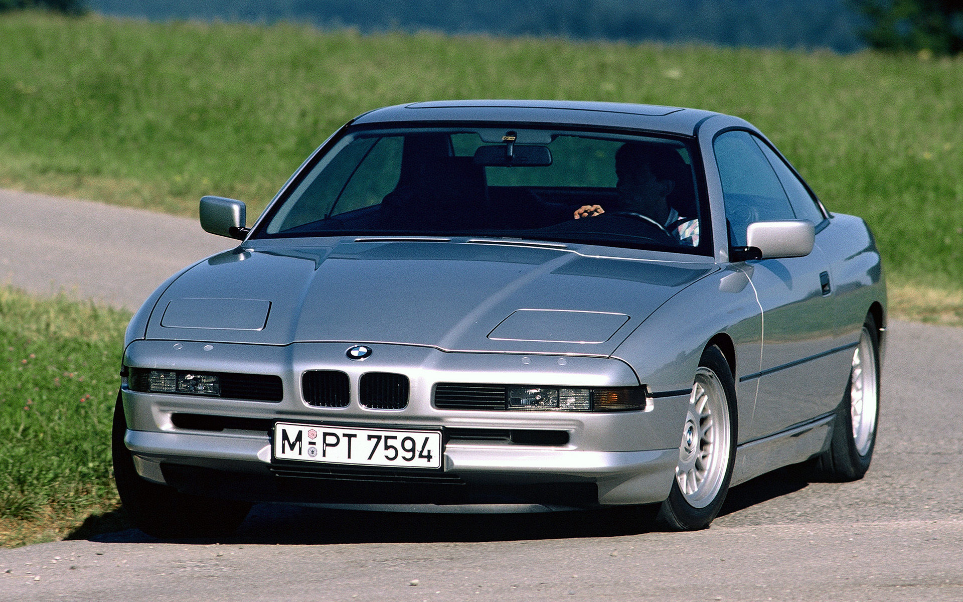  1989 BMW 8-Series Wallpaper.