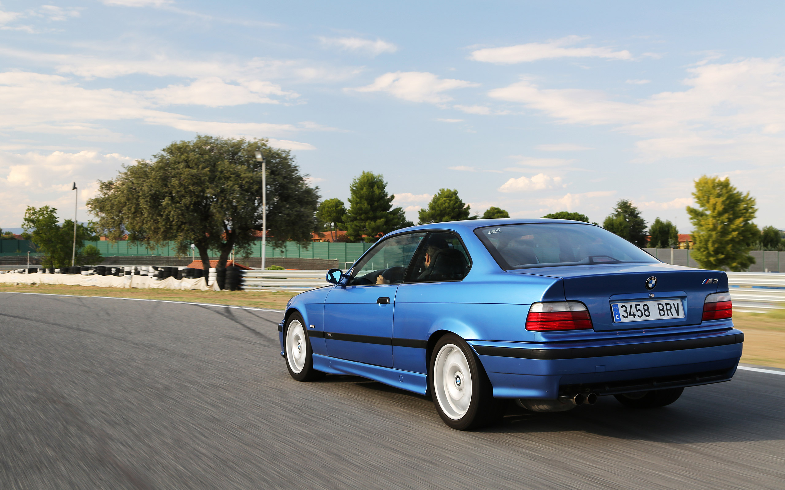  1992 BMW M3 Coupe Wallpaper.