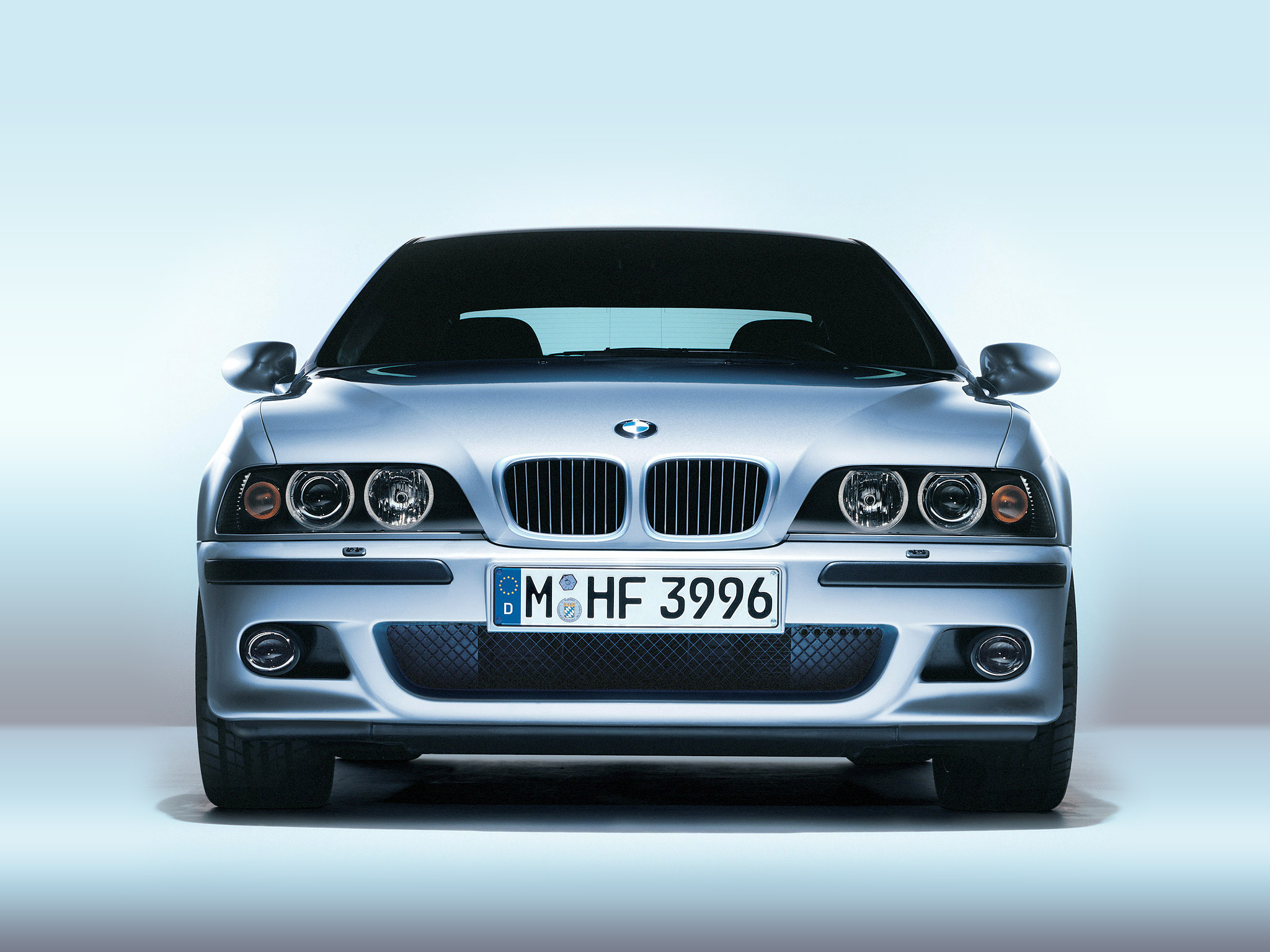  1998 BMW M5 Wallpaper.