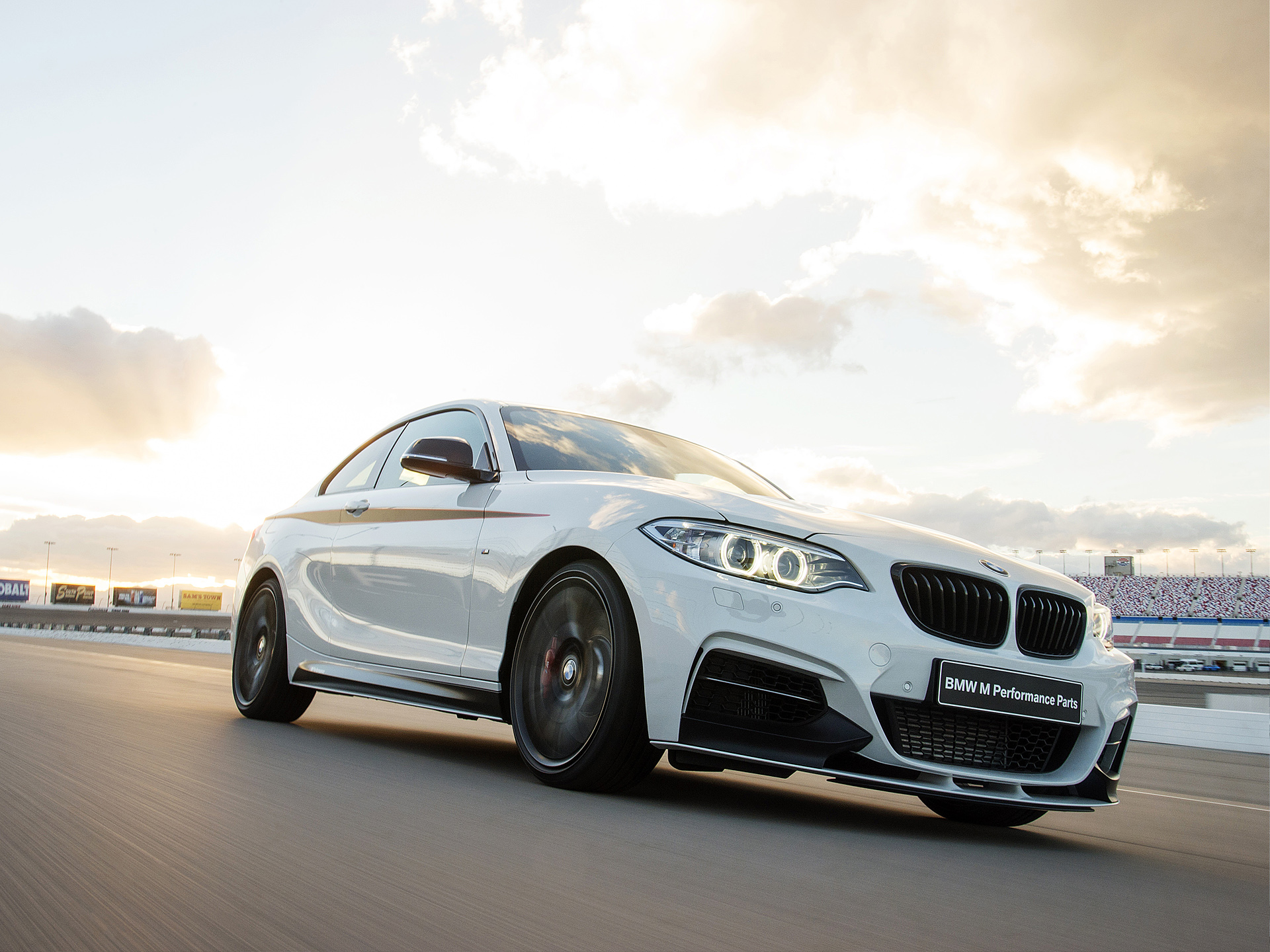 2014 BMW 2-Series Coupe M Performance Parts Wallpaper.