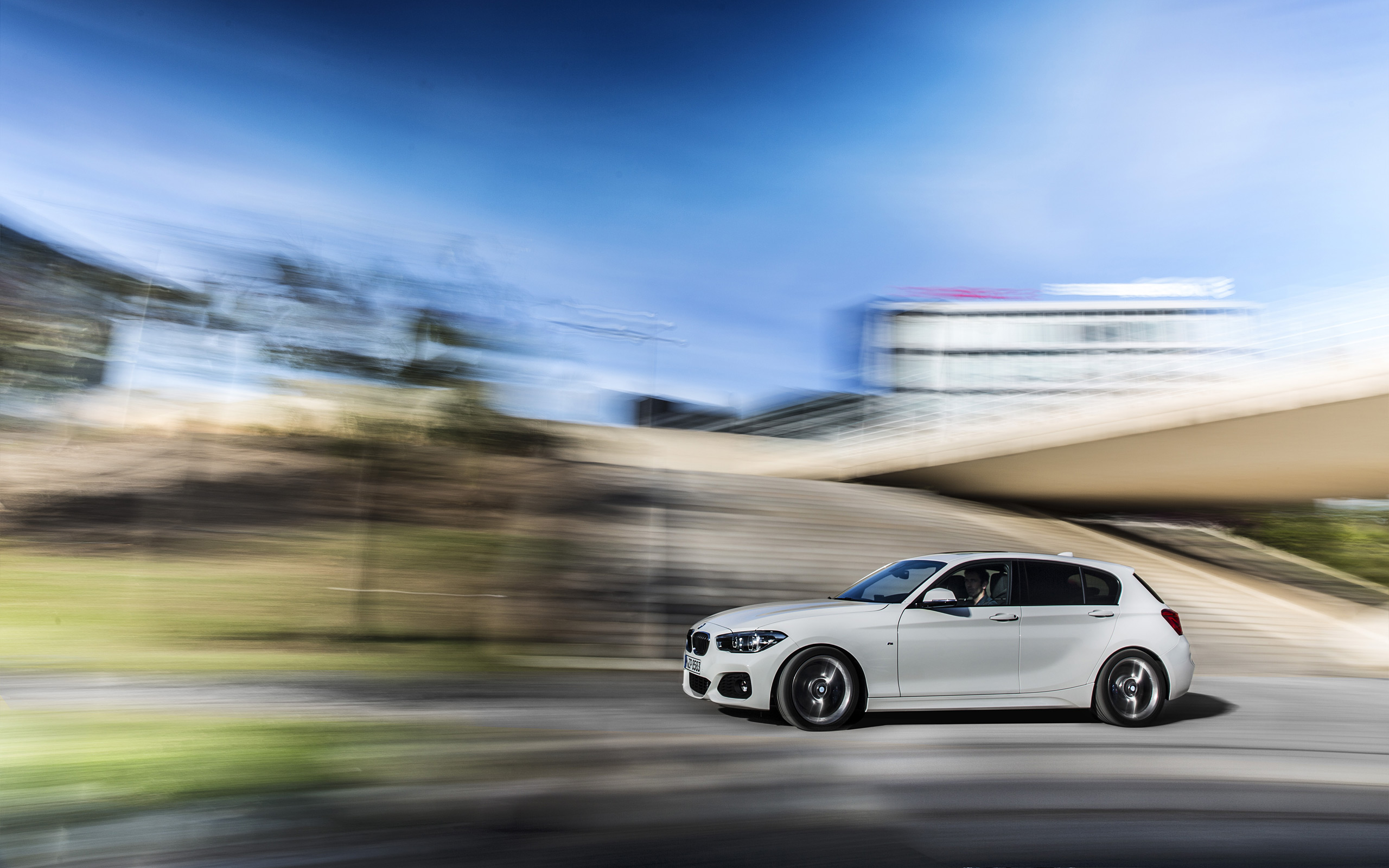  2016 BMW 1-Series M Sport Wallpaper.