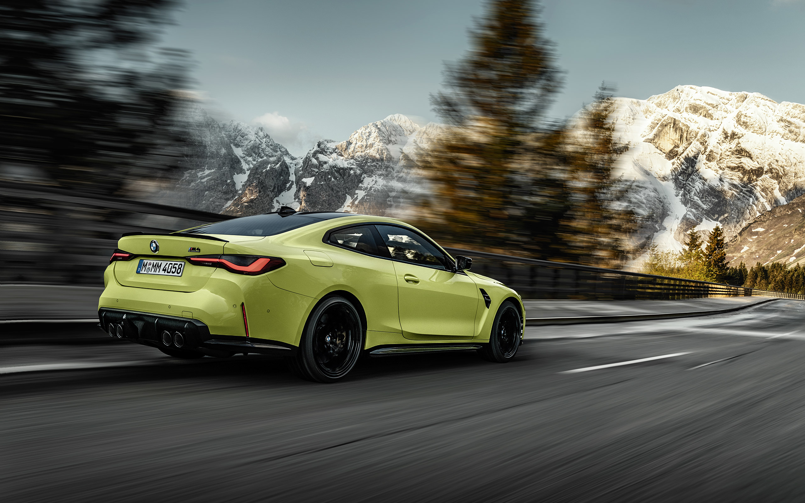  2021 BMW M4 Competition Wallpaper.