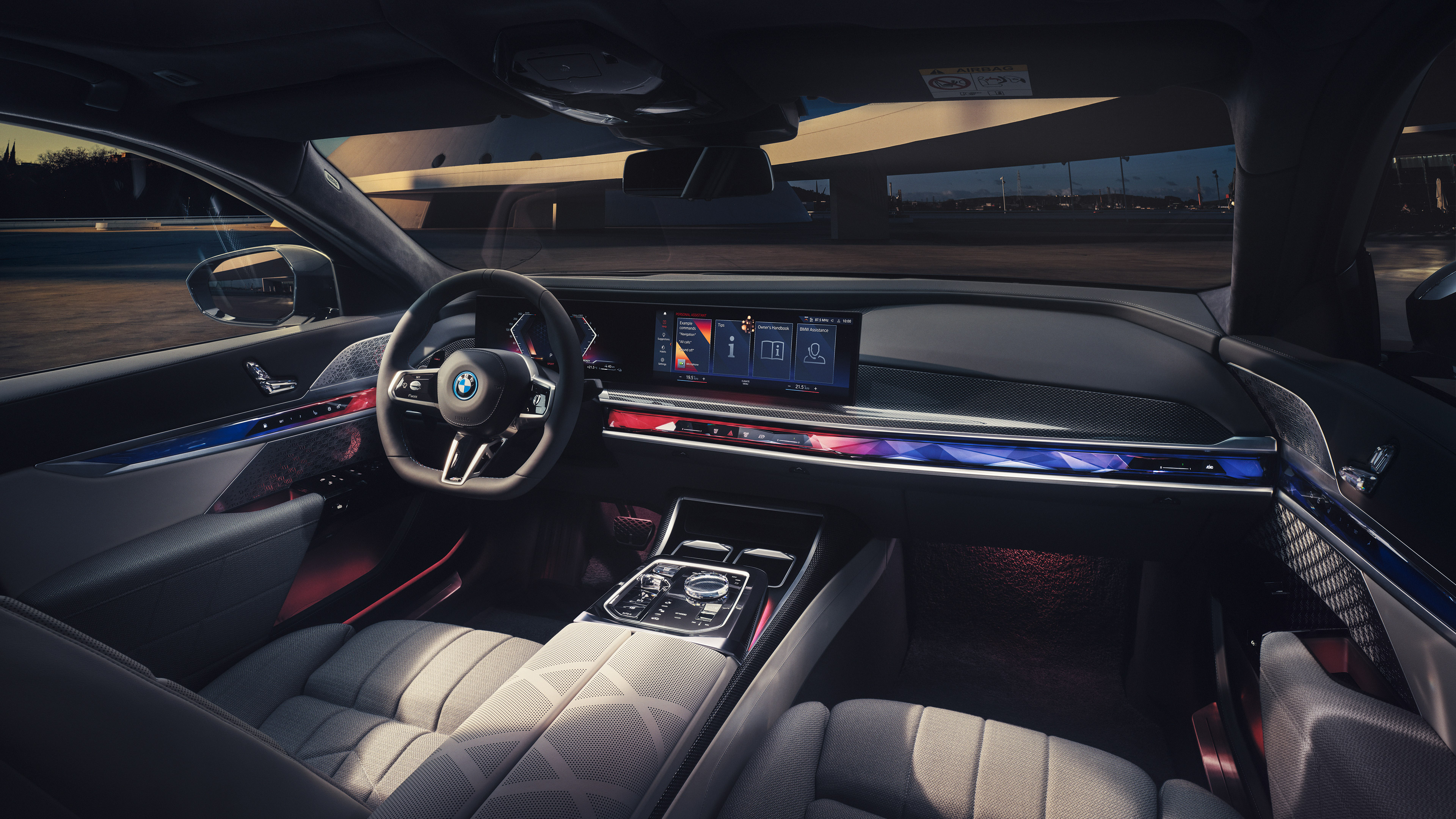 2023 BMW 7-Series Wallpaper.