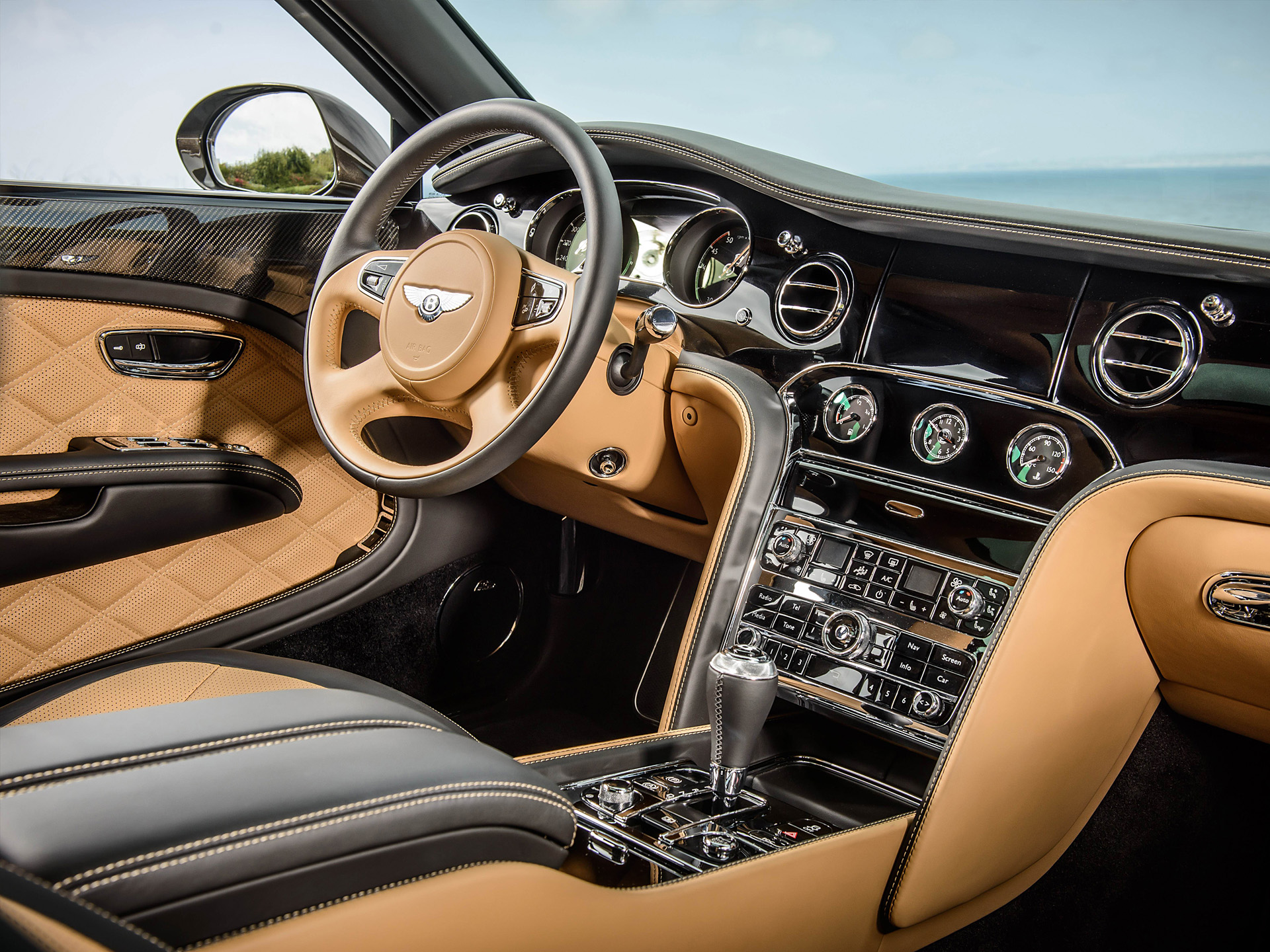  2015 Bentley Mulsanne Speed Wallpaper.