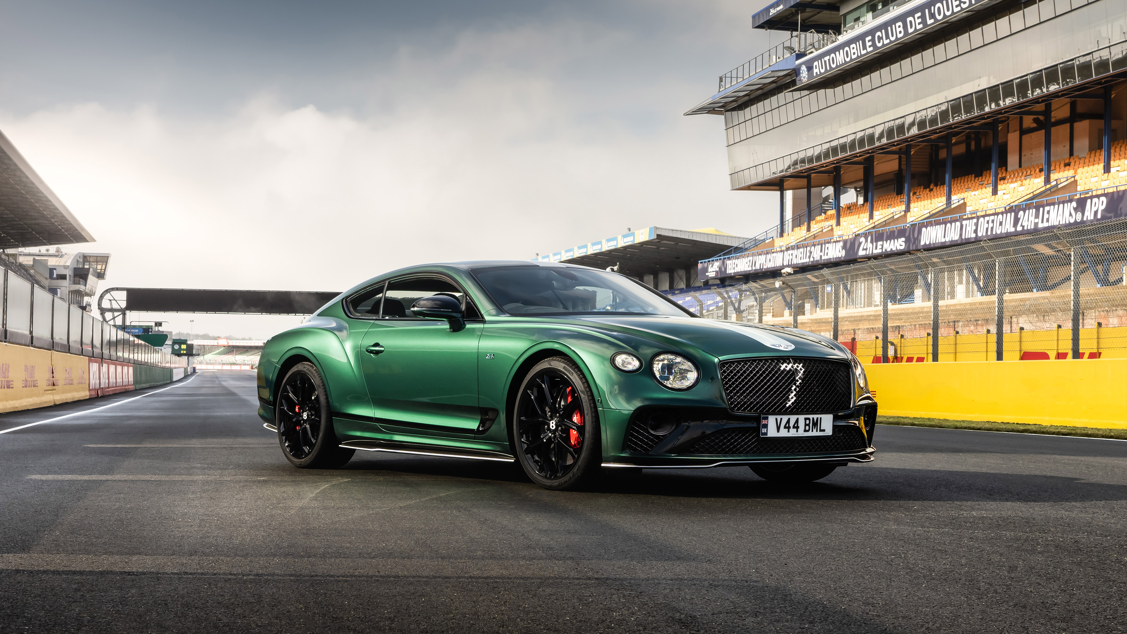  2023 Bentley Continental GT Le Mans Collection Wallpaper.