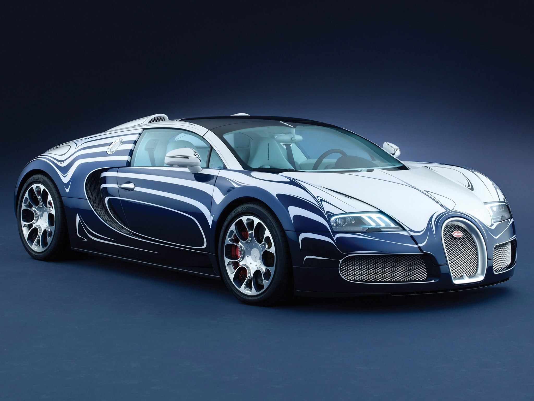  2011 Bugatti Veyron Grand Sport L\'Or Blanc Wallpaper.