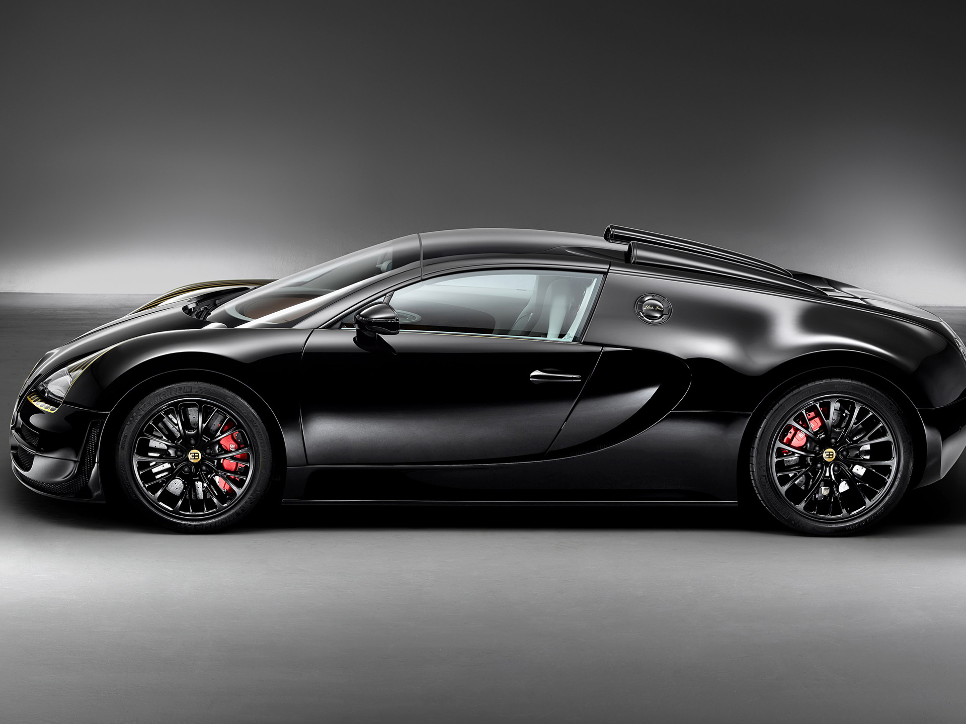  2014 Bugatti Veyron Black Bess Wallpaper.