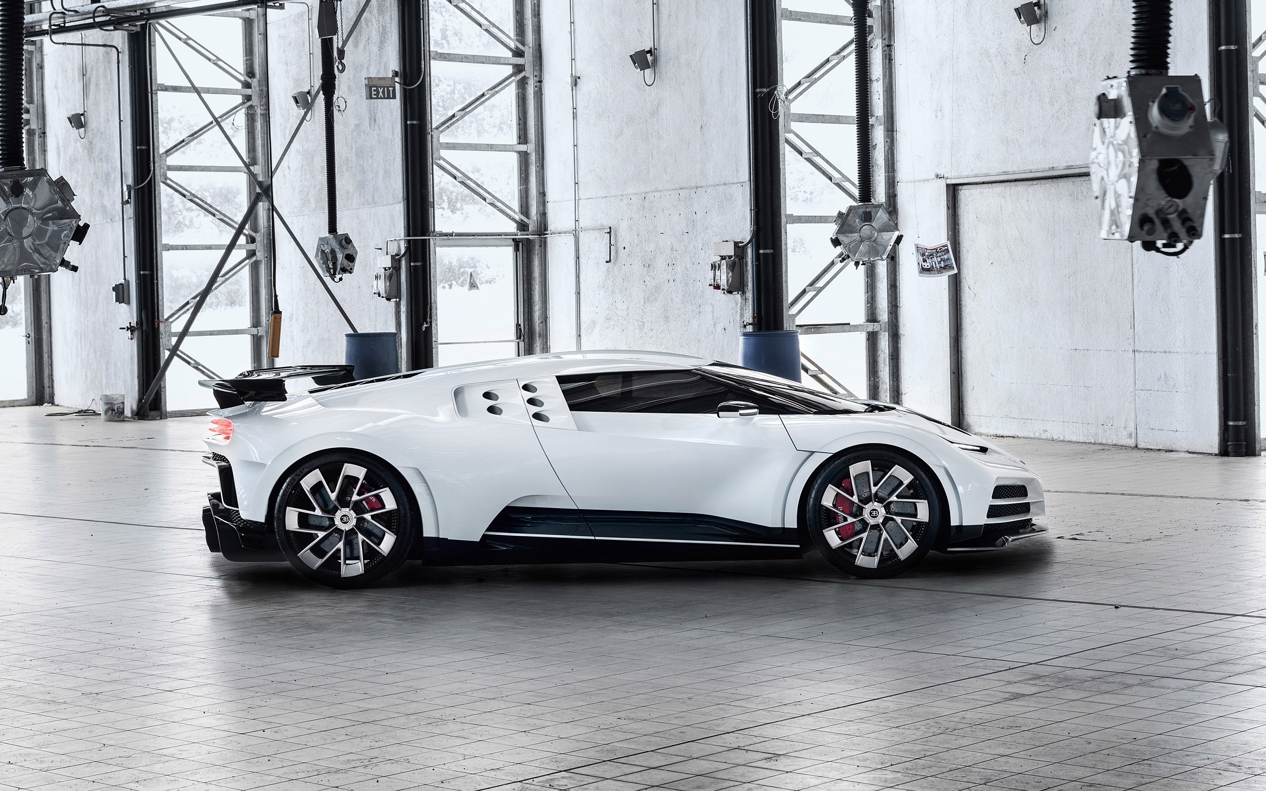  2020 Bugatti Centodieci Wallpaper.