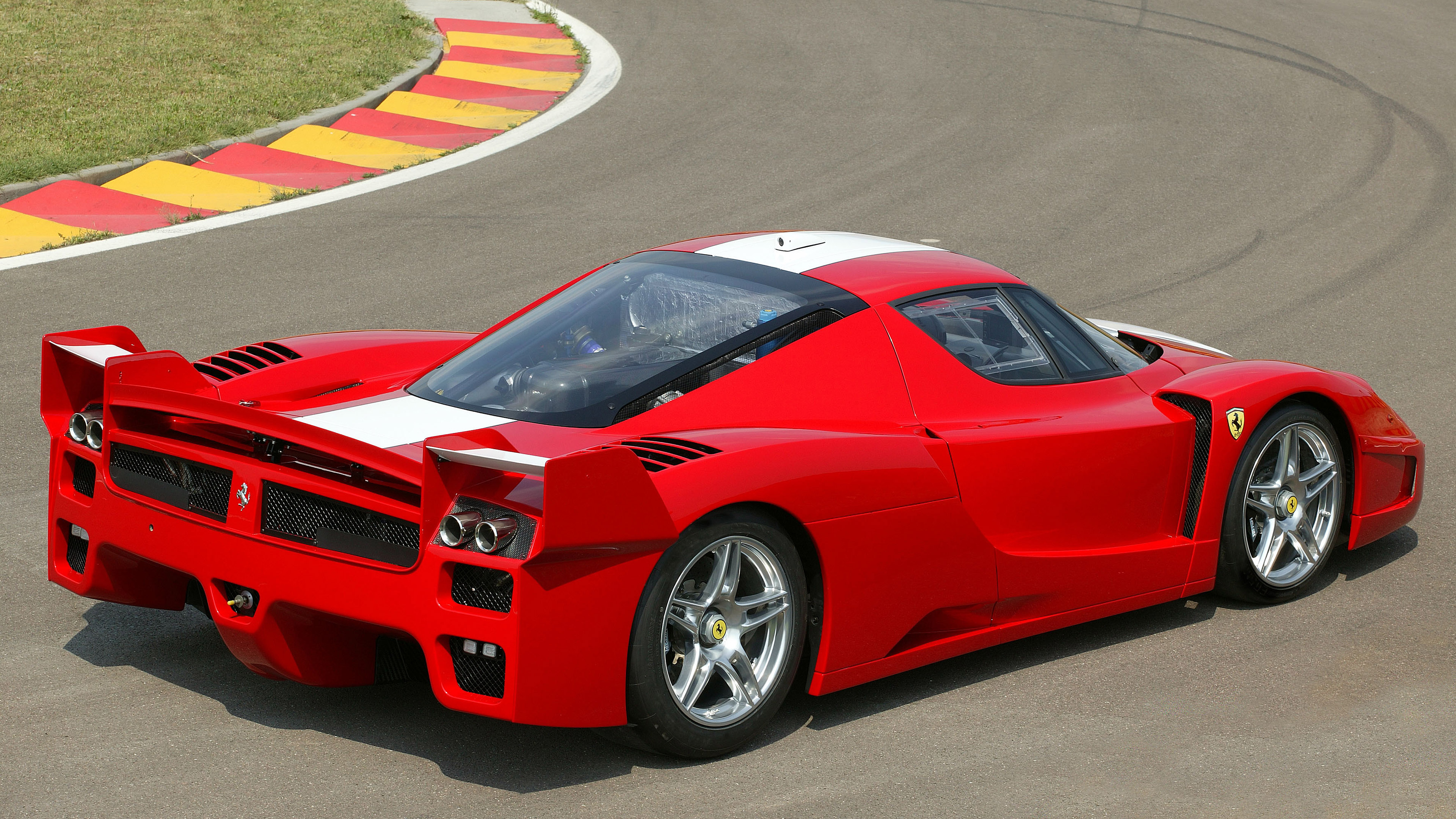  2005 Ferrari FXX Wallpaper.