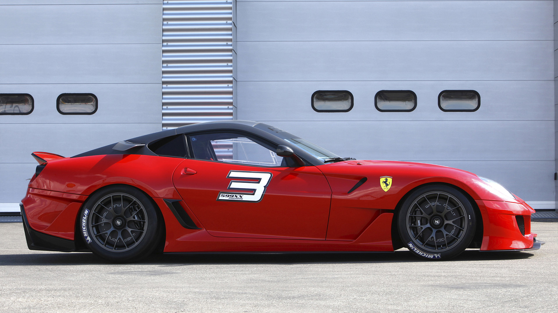  2009 Ferrari 599XX Wallpaper.