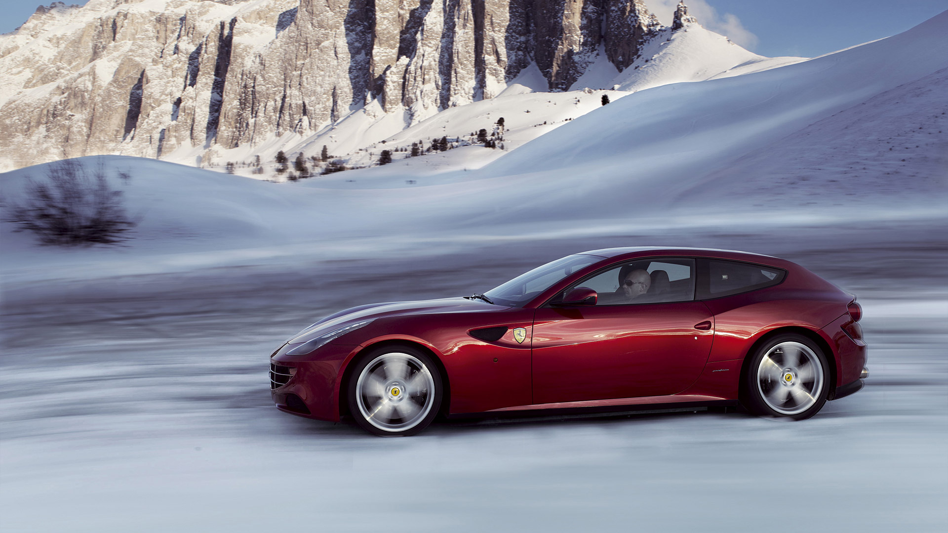  2012 Ferrari FF Wallpaper.