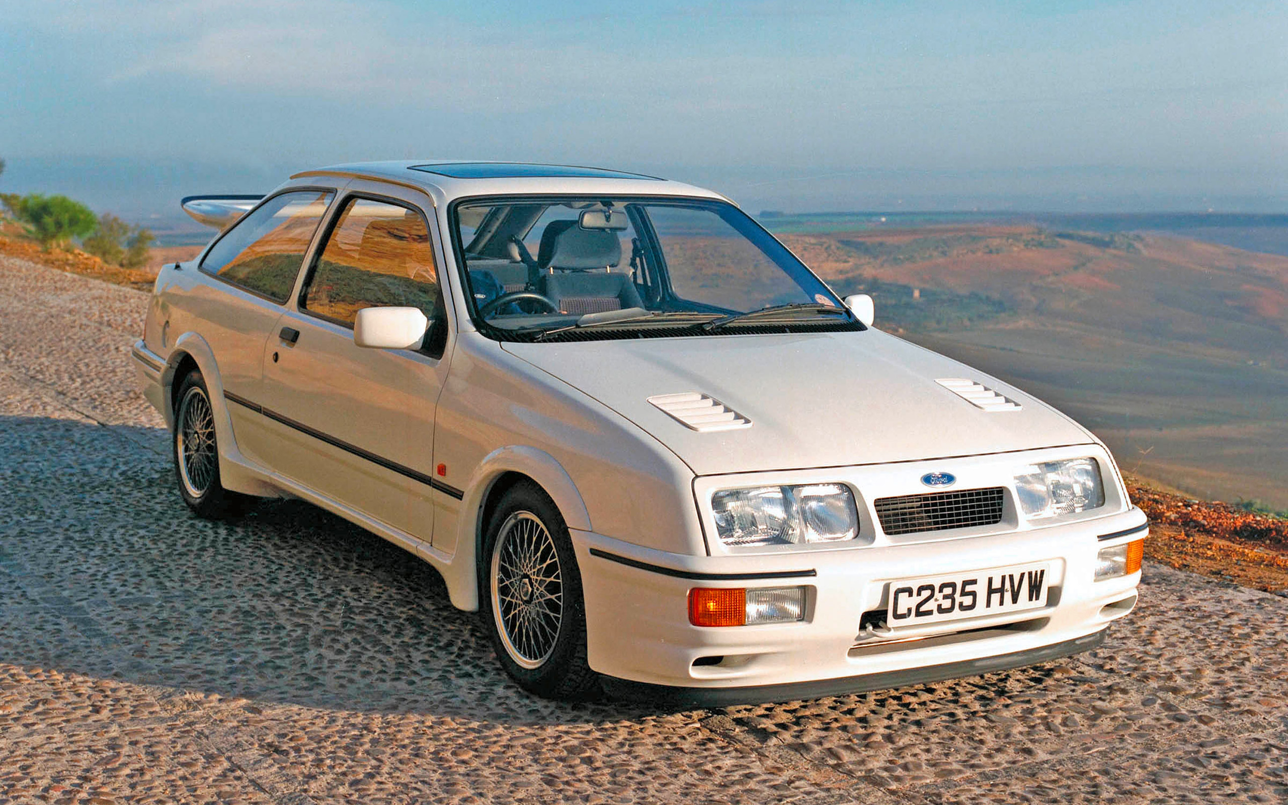  1986 Ford Sierra RS Cosworth Wallpaper.