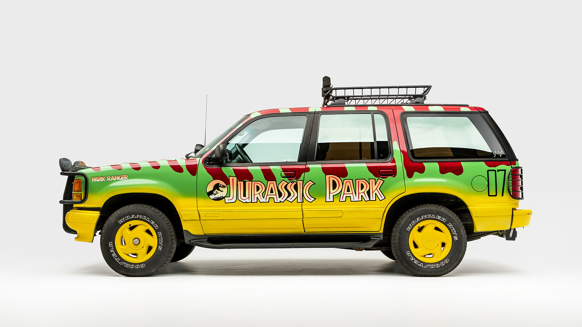  1992 Ford Explorer Limited XLT \'Jurassic Park\' Wallpaper.