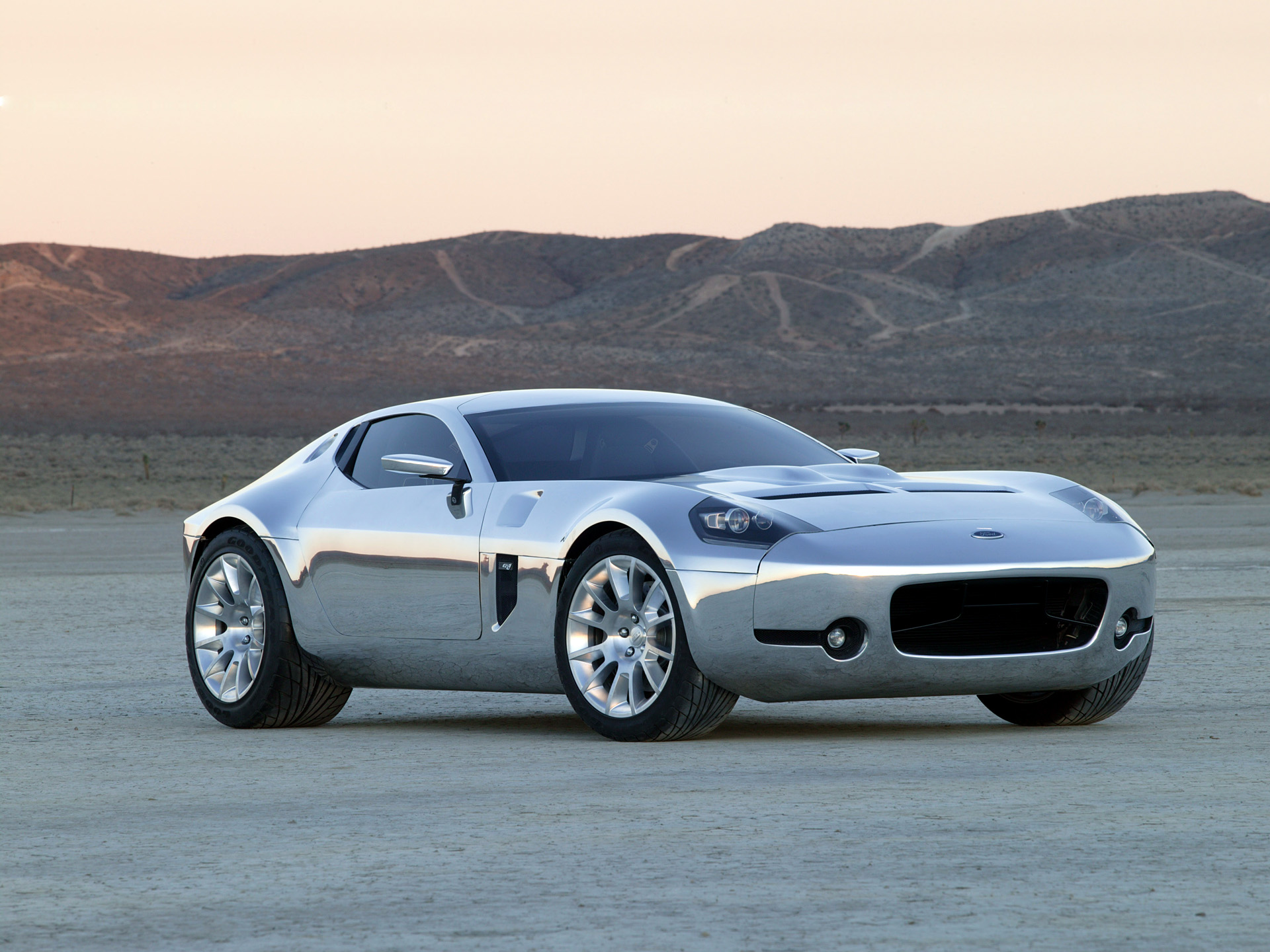  2004 Ford Shelby GR-1 Concept Wallpaper.