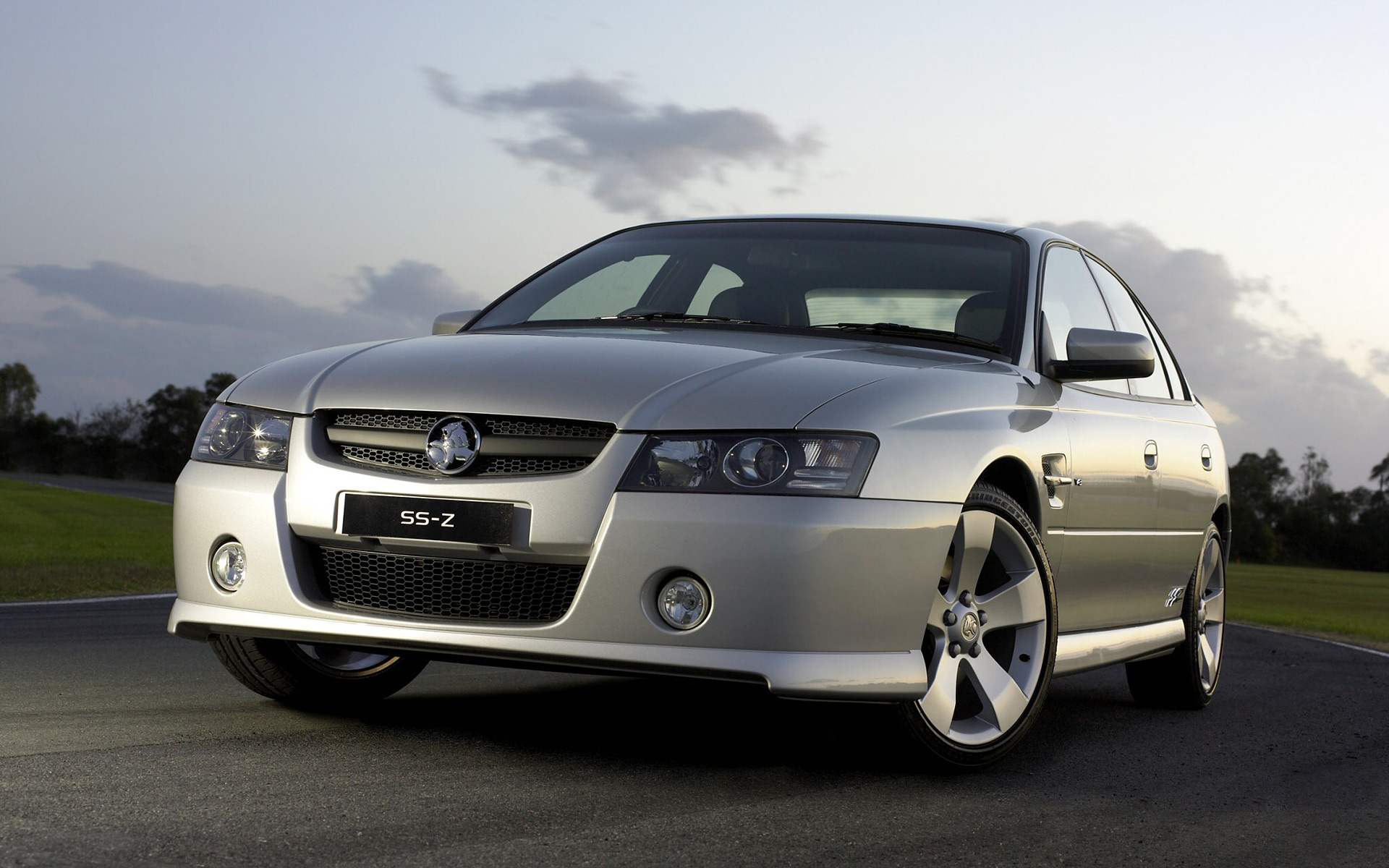  2005 Holden Commodore SS-Z Wallpaper.
