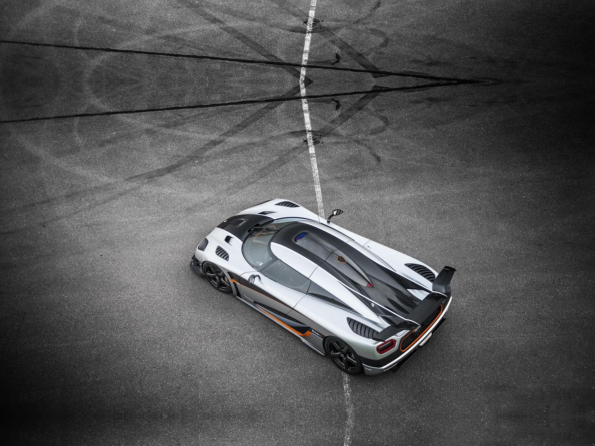  2014 Koenigsegg One:1 Wallpaper.