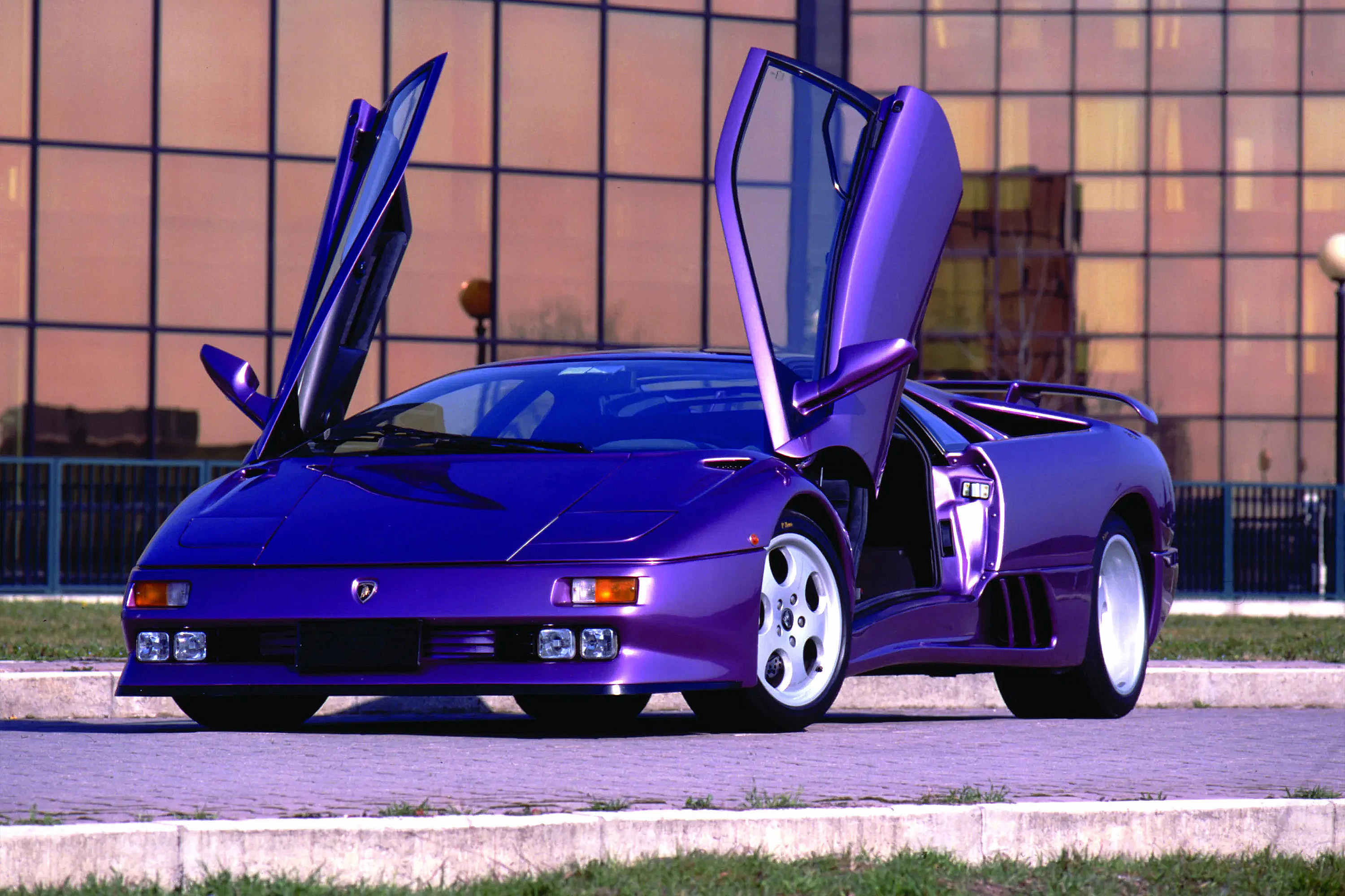  1994 Lamborghini Diablo SE Wallpaper.