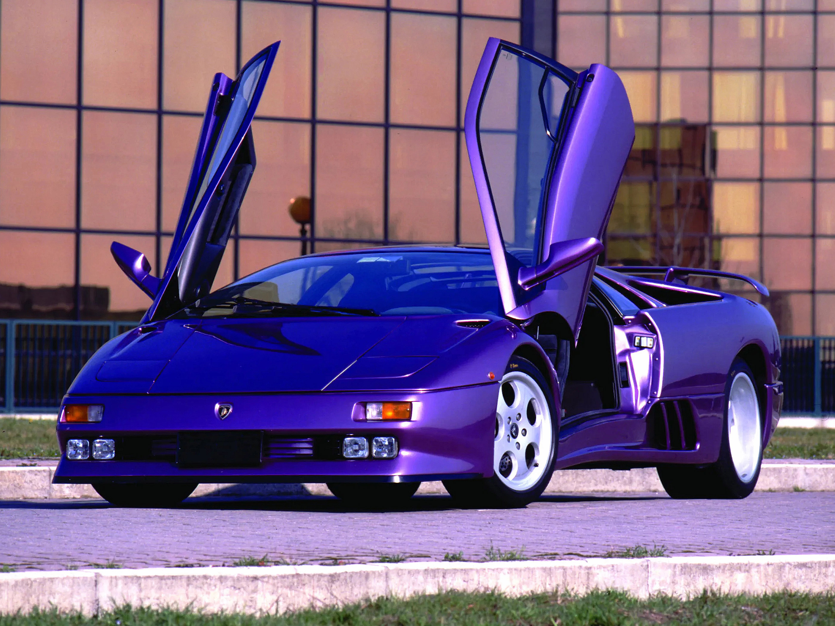  1994 Lamborghini Diablo SE Wallpaper.