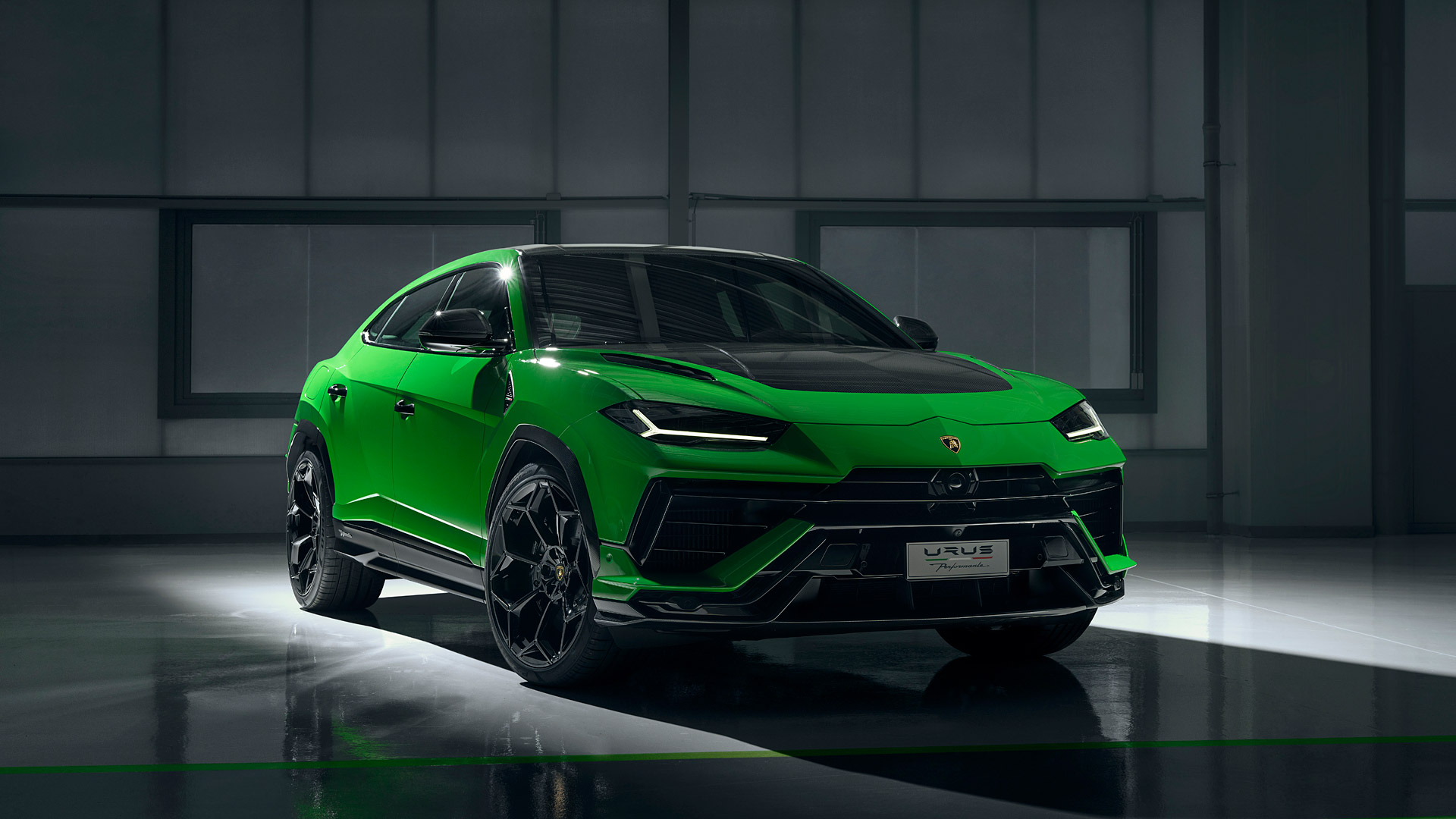  2023 Lamborghini Urus Performante Wallpaper.