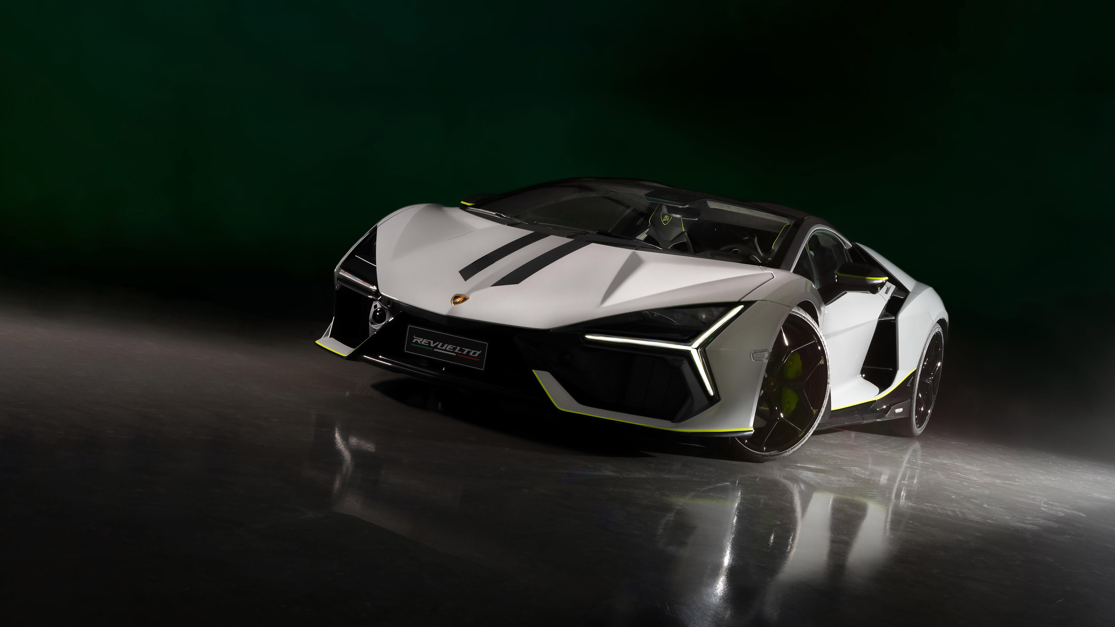  2024 Lamborghini Revuelto Arena Ad Personam Wallpaper.