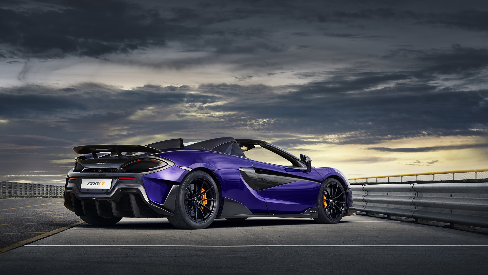  2020 McLaren 600LT Spider Wallpaper.