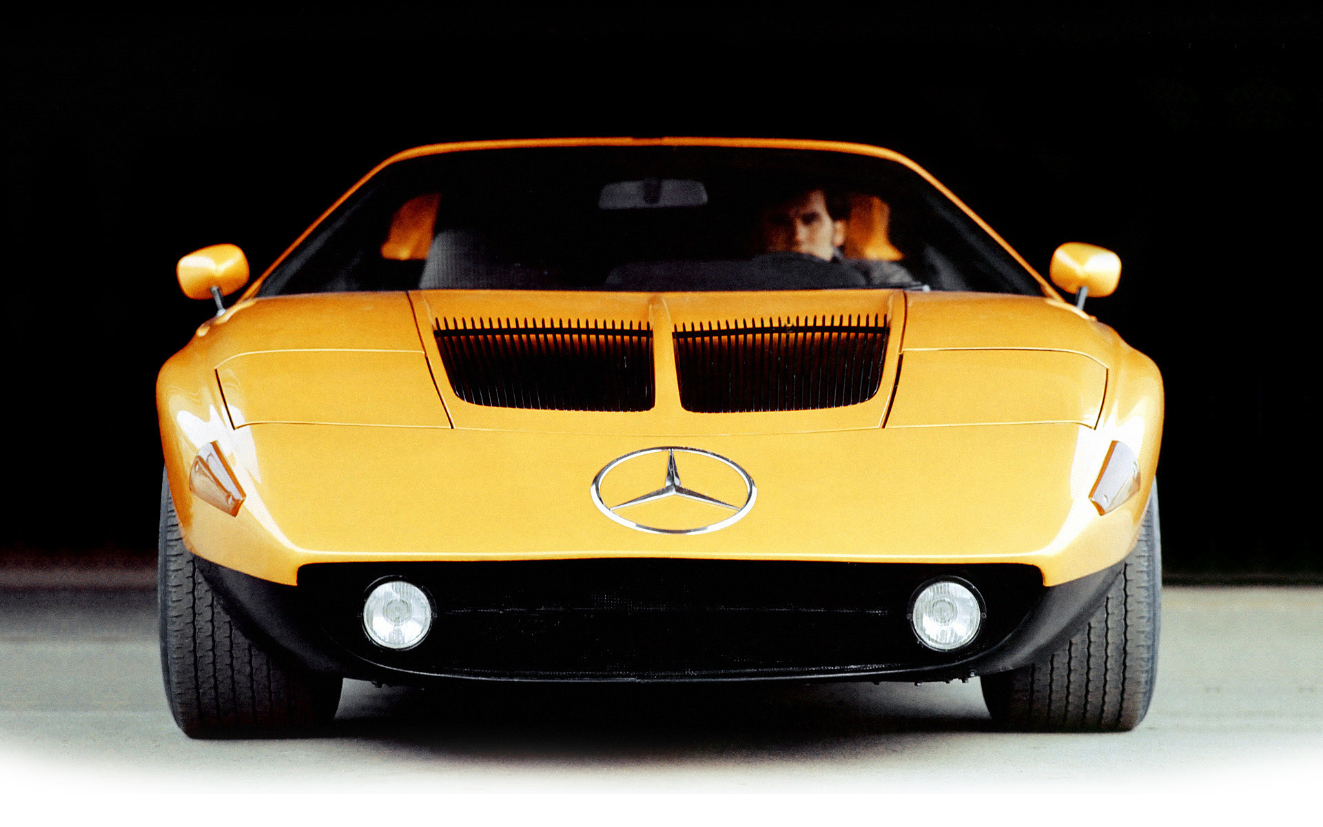  1970 Mercedes-Benz C111 Concept Wallpaper.