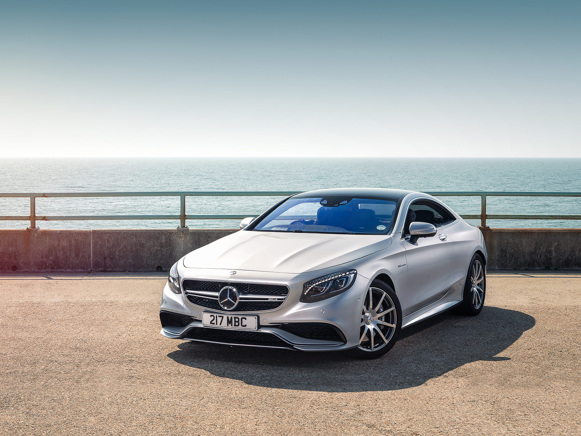  2015 Mercedes-Benz S63 AMG Coupe Wallpaper.