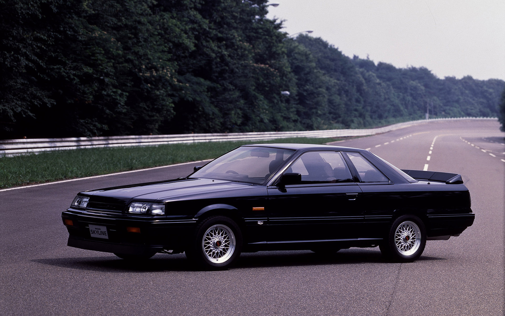  1987 Nissan Skyline GTS-R Wallpaper.