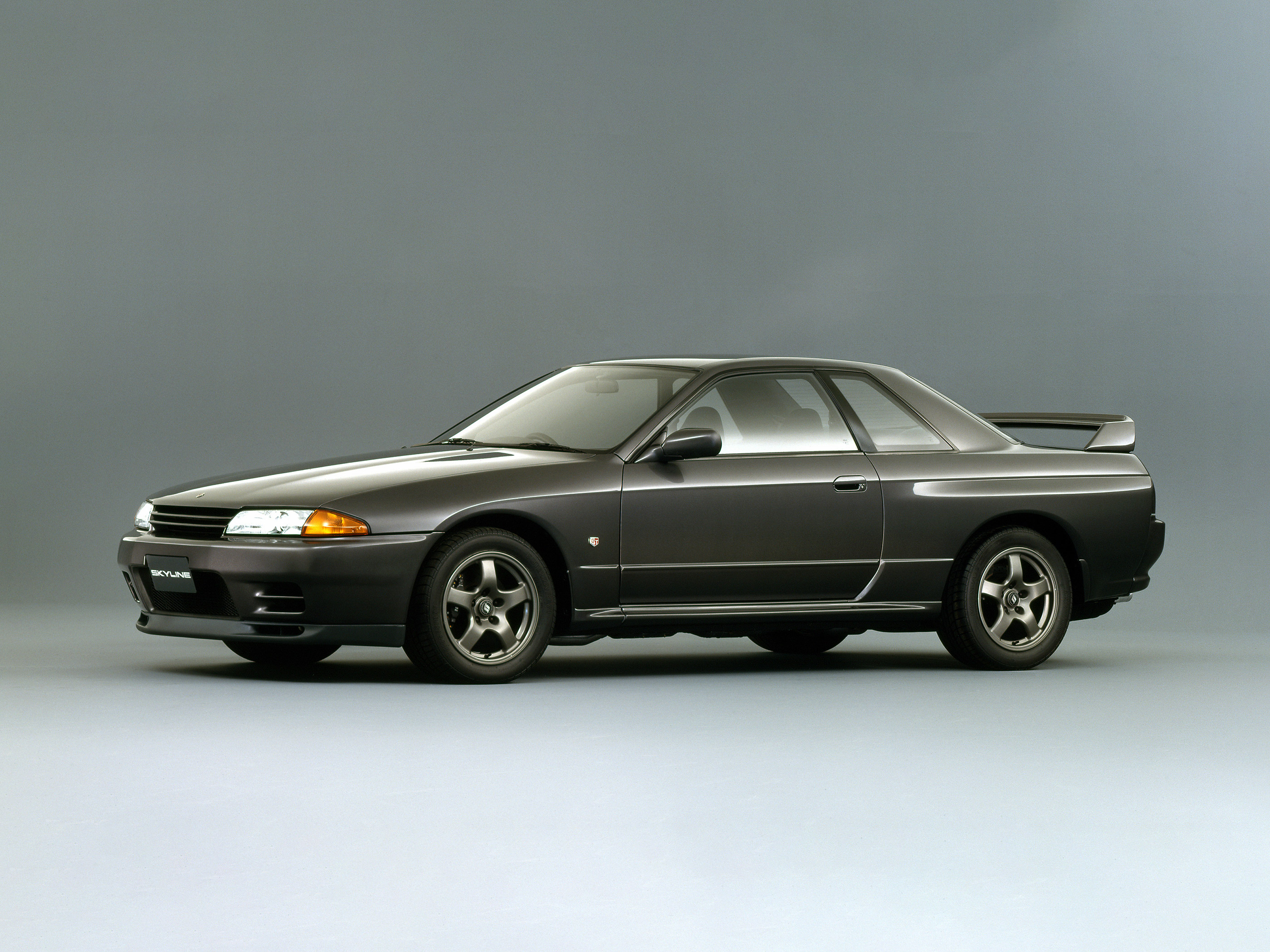  1989 Nissan Skyline GT-R Wallpaper.