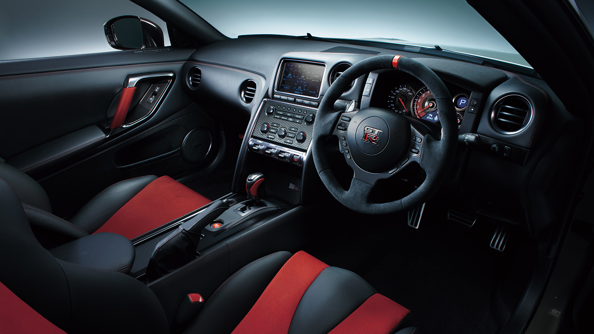  2015 Nissan GT-R Nismo Wallpaper.