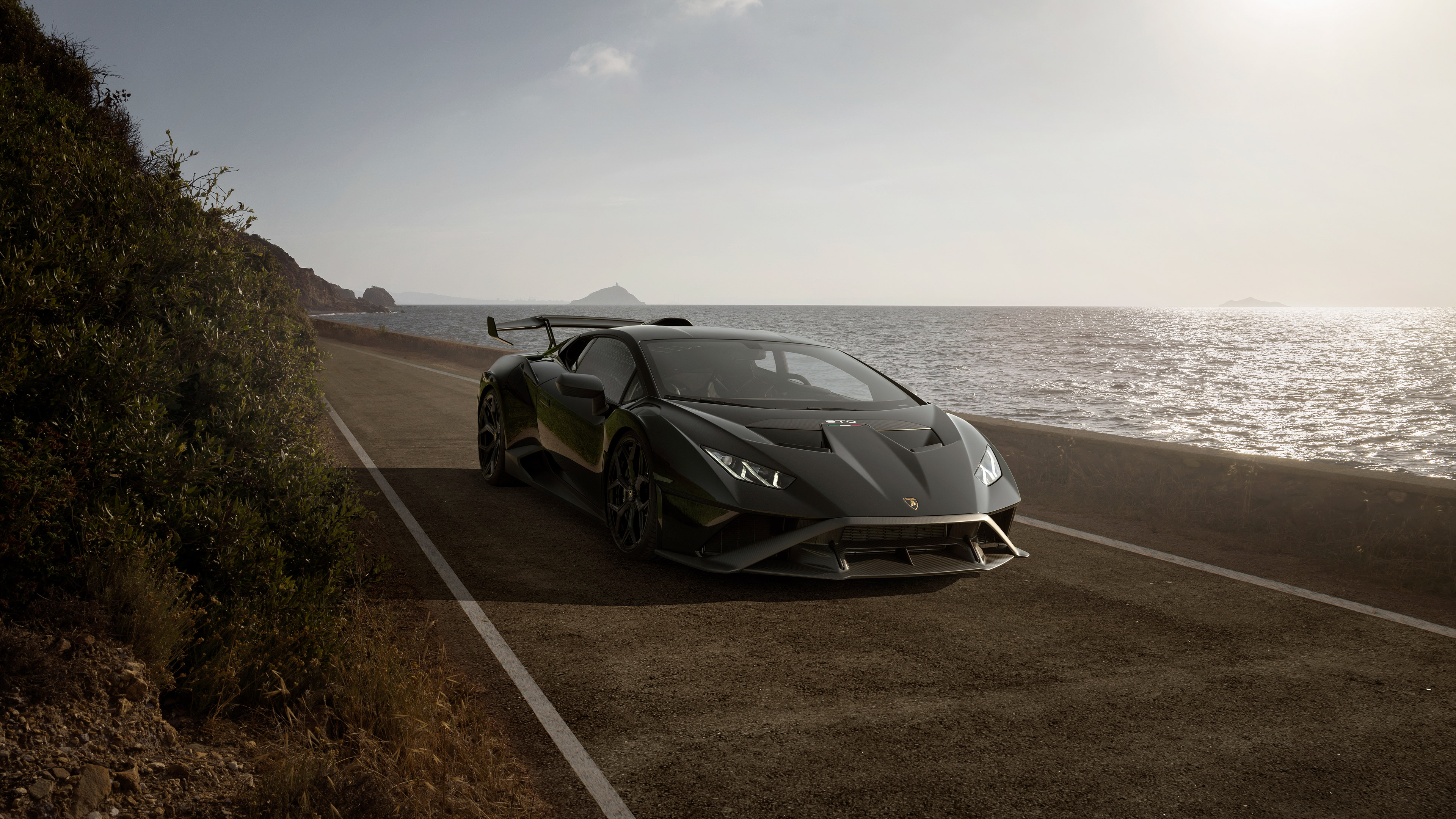  2022 Novitec Lamborghini Huracan STO Wallpaper.