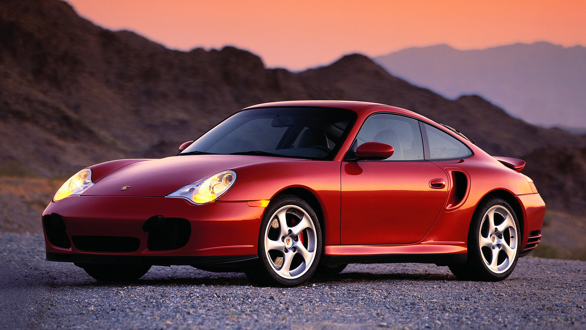  2002 Porsche 911 Turbo Wallpaper.