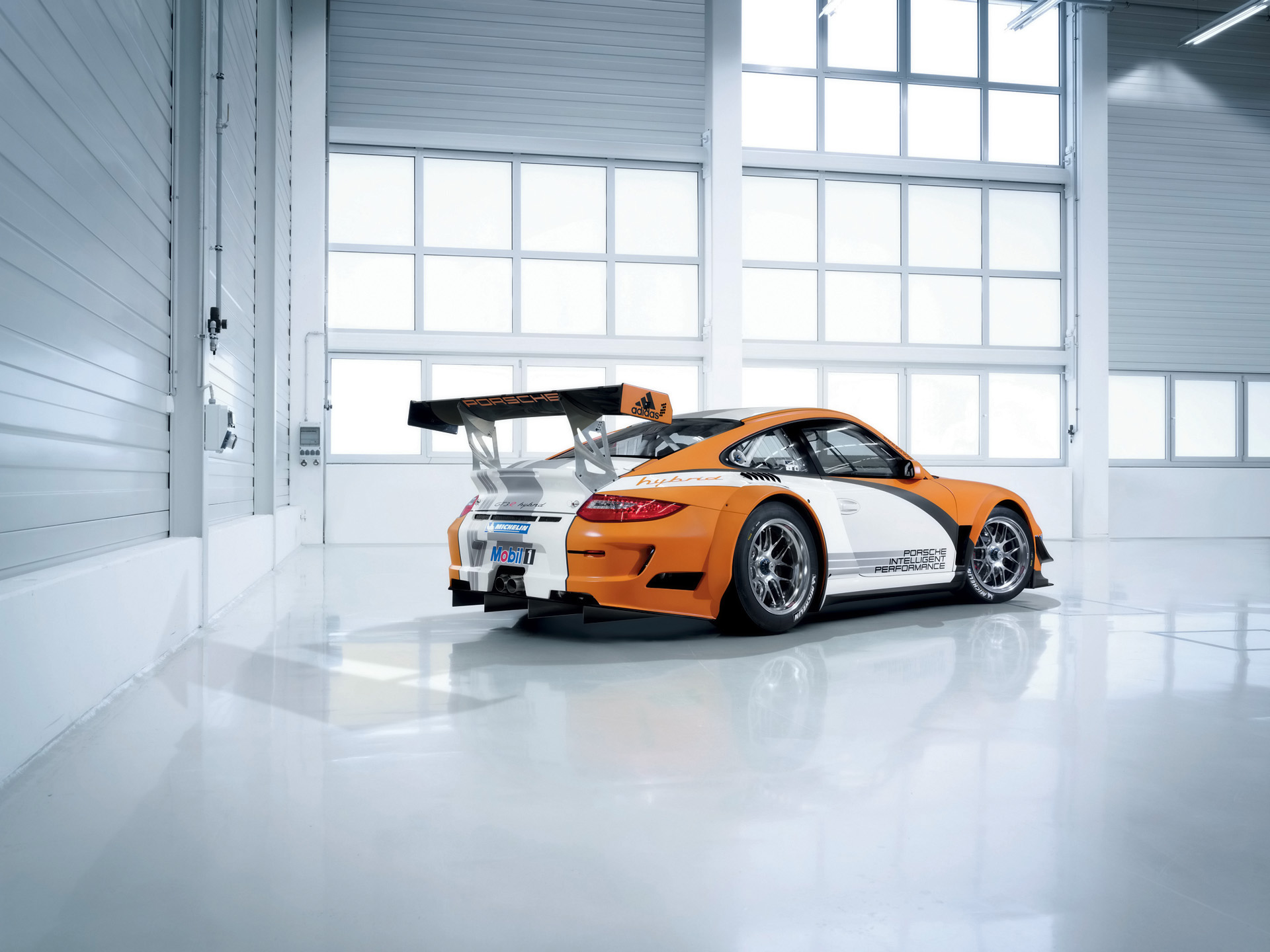  2010 Porsche 911 GT3-R Hybrid Wallpaper.