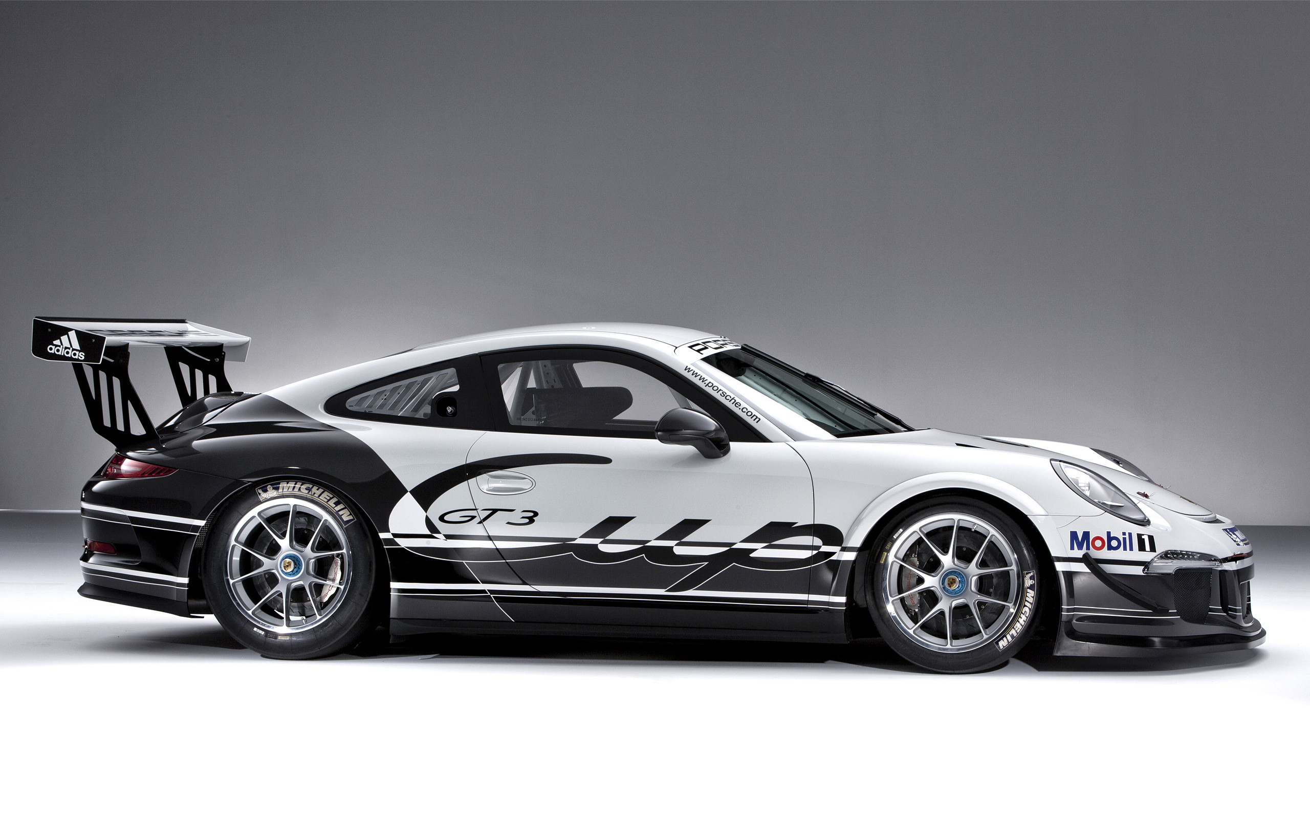  2013 Porsche 911 GT3 Cup Wallpaper.