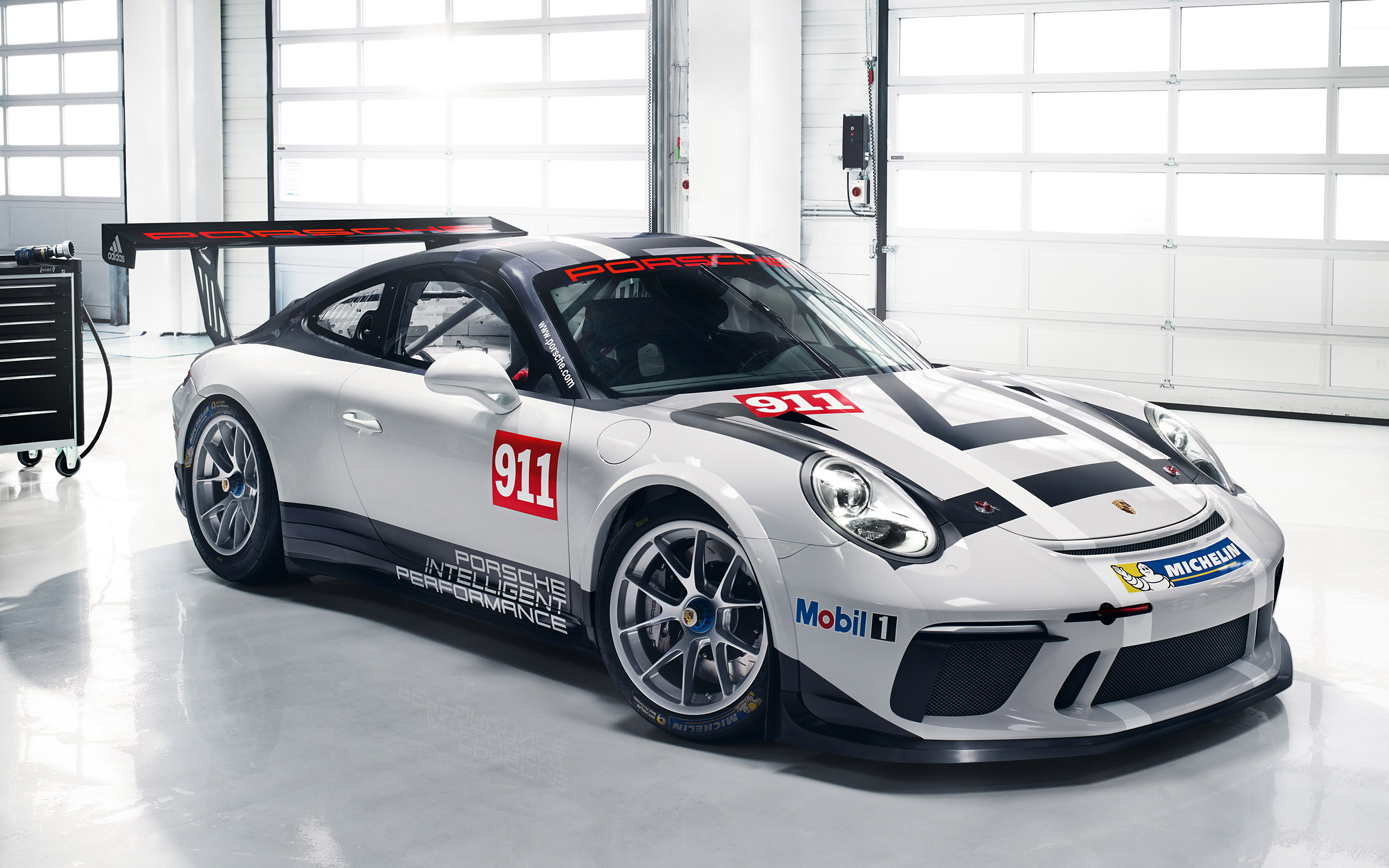  2017 Porsche 911 GT3 Cup Wallpaper.