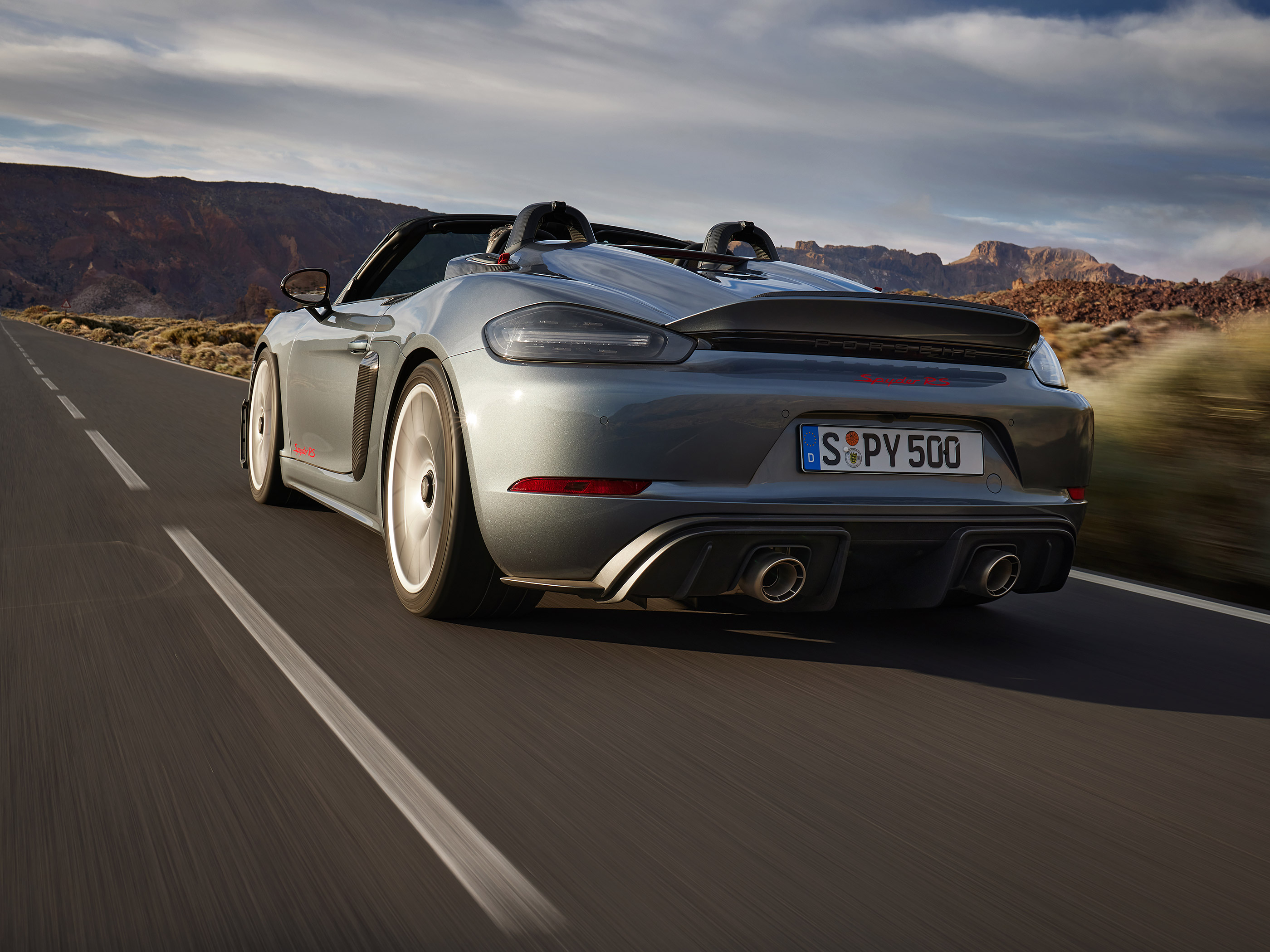  2024 Porsche 718 Spyder RS Wallpaper.
