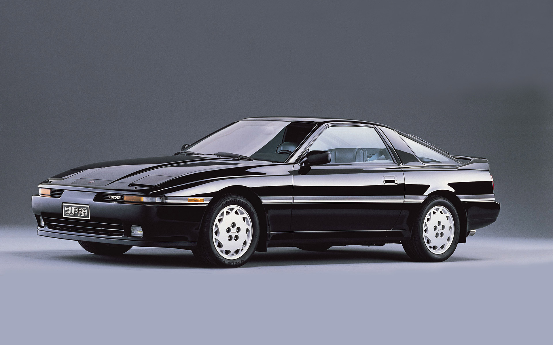  1989 Toyota Supra Turbo Wallpaper.