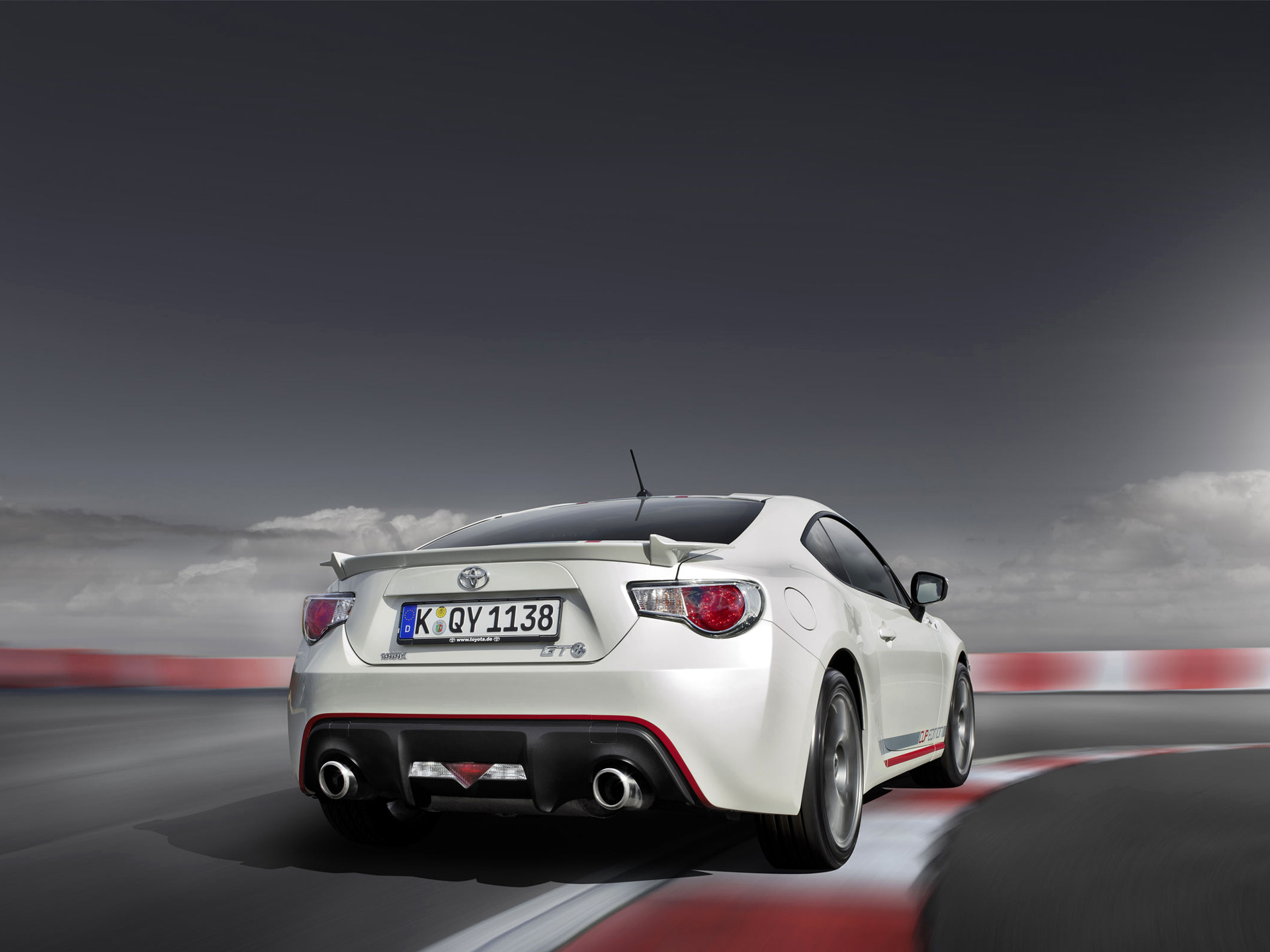  2014 Toyota GT 86 Cup Edition Wallpaper.