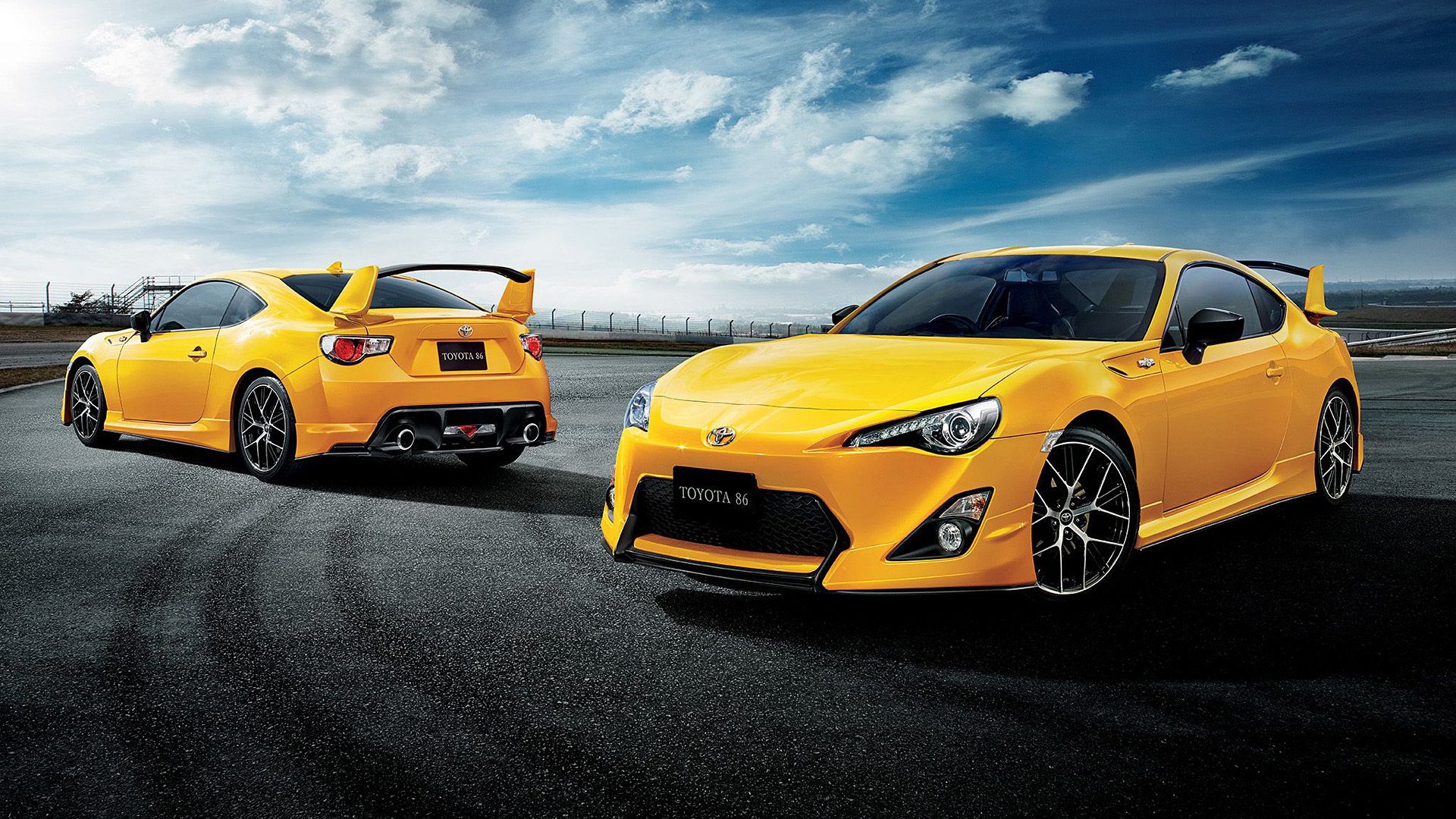  2015 Toyota GT 86 Yellow Limited Wallpaper.